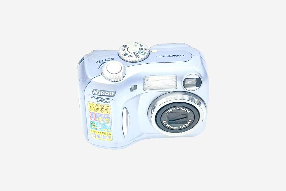 Nikon ニコン クールピックス COOLPIX 2100 ブルー レトロ Nikon Coolpix 2100 Blue Retro Compact Digital Camera Used