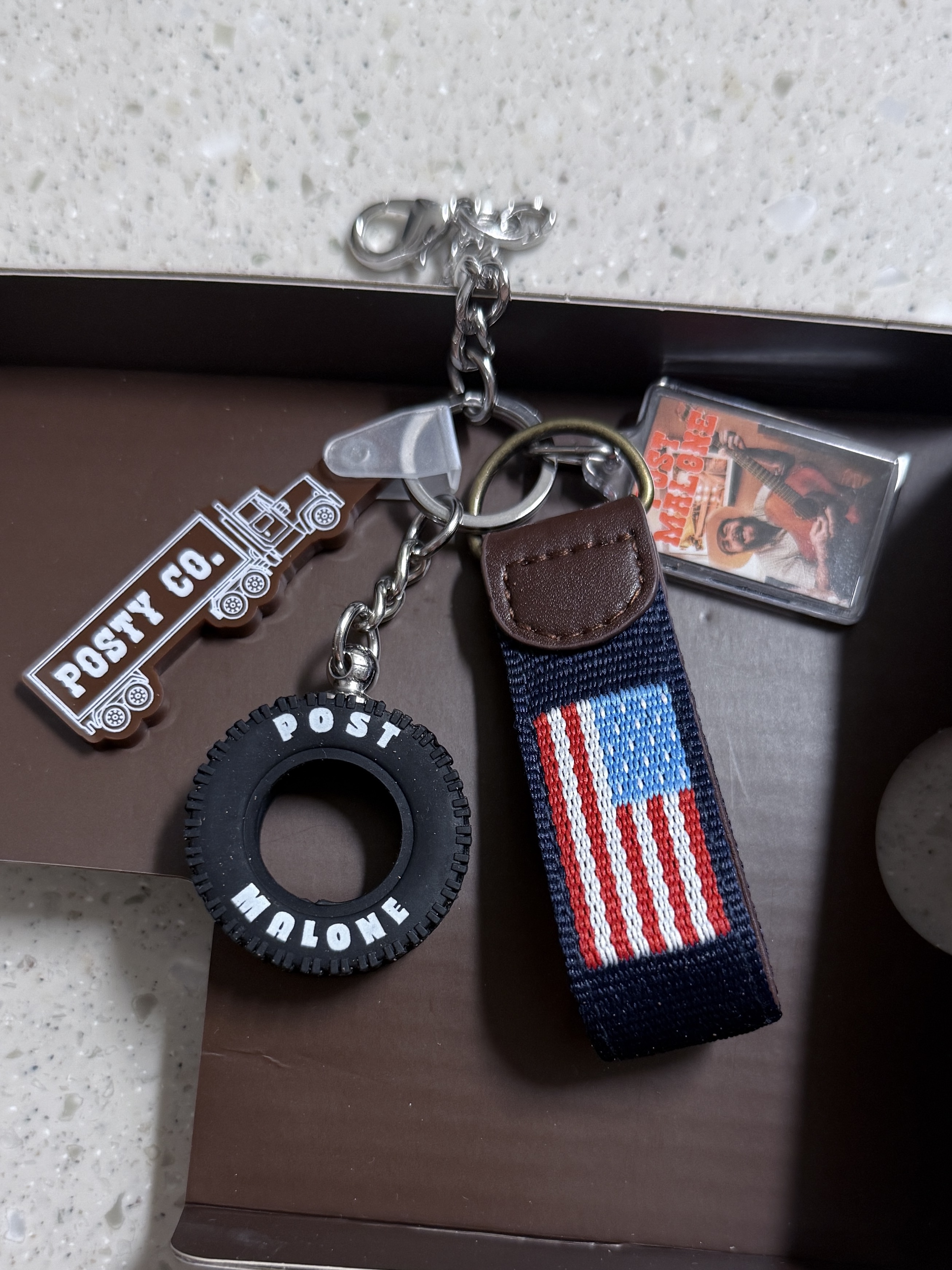 Stanley x The Post Malone Quencher H2.0 Flowstate Tumbler 1.18L Multicam 착용 스타일 - 3