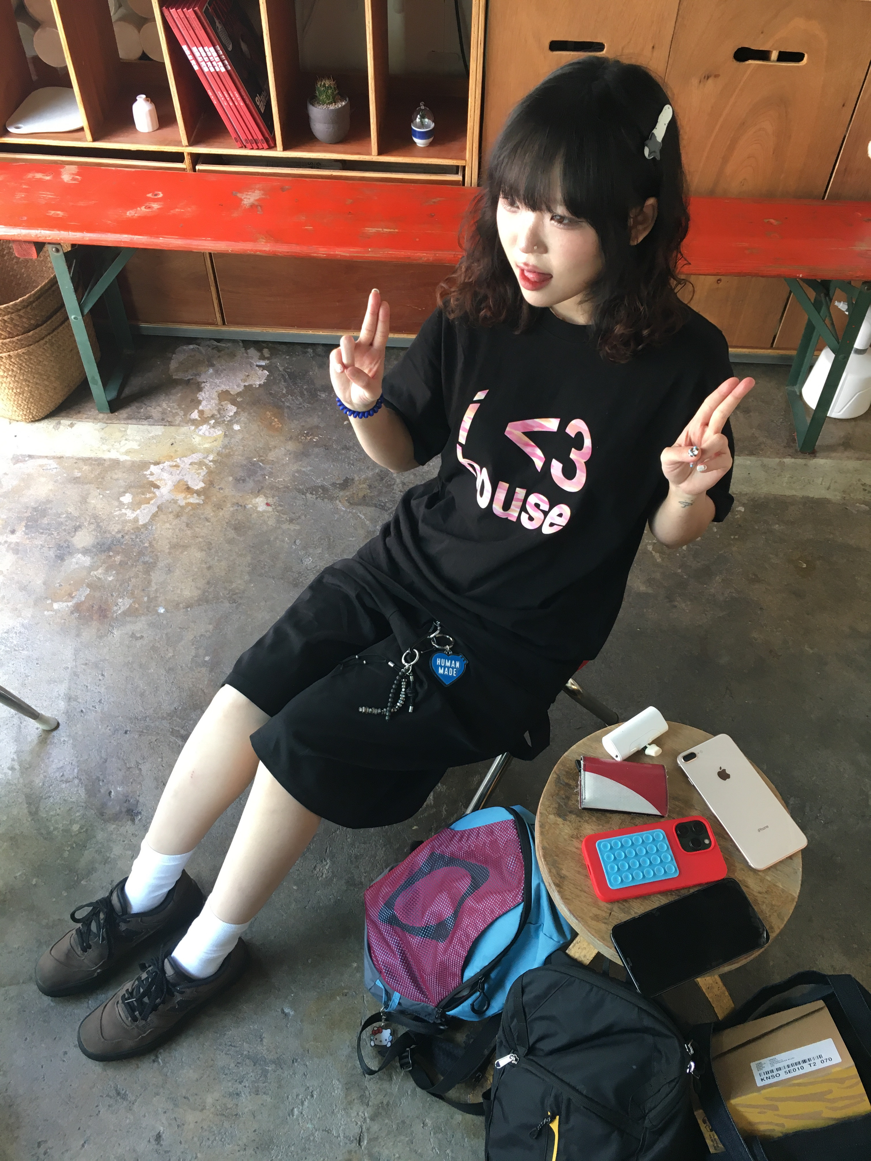 New Balance x Thisisneverthat 550 Brown Black, Human Made Acrylic Heart Keyring Blue 착용 스타일 - 4