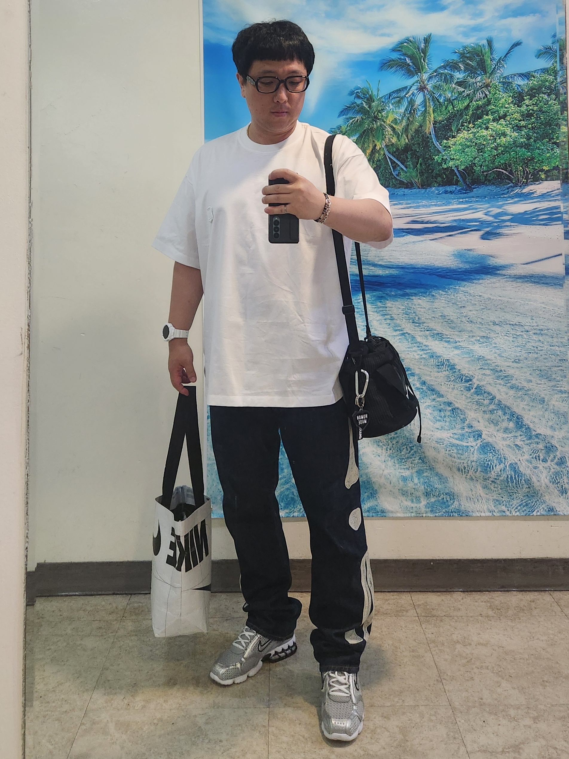 Kapital 12.5 oz. Denim Mexican Tuxedo 5P Okagilly Pants Indigo, Wooyoungmi Blur Graphic T-Shirt White - 24SS 착용 스타일