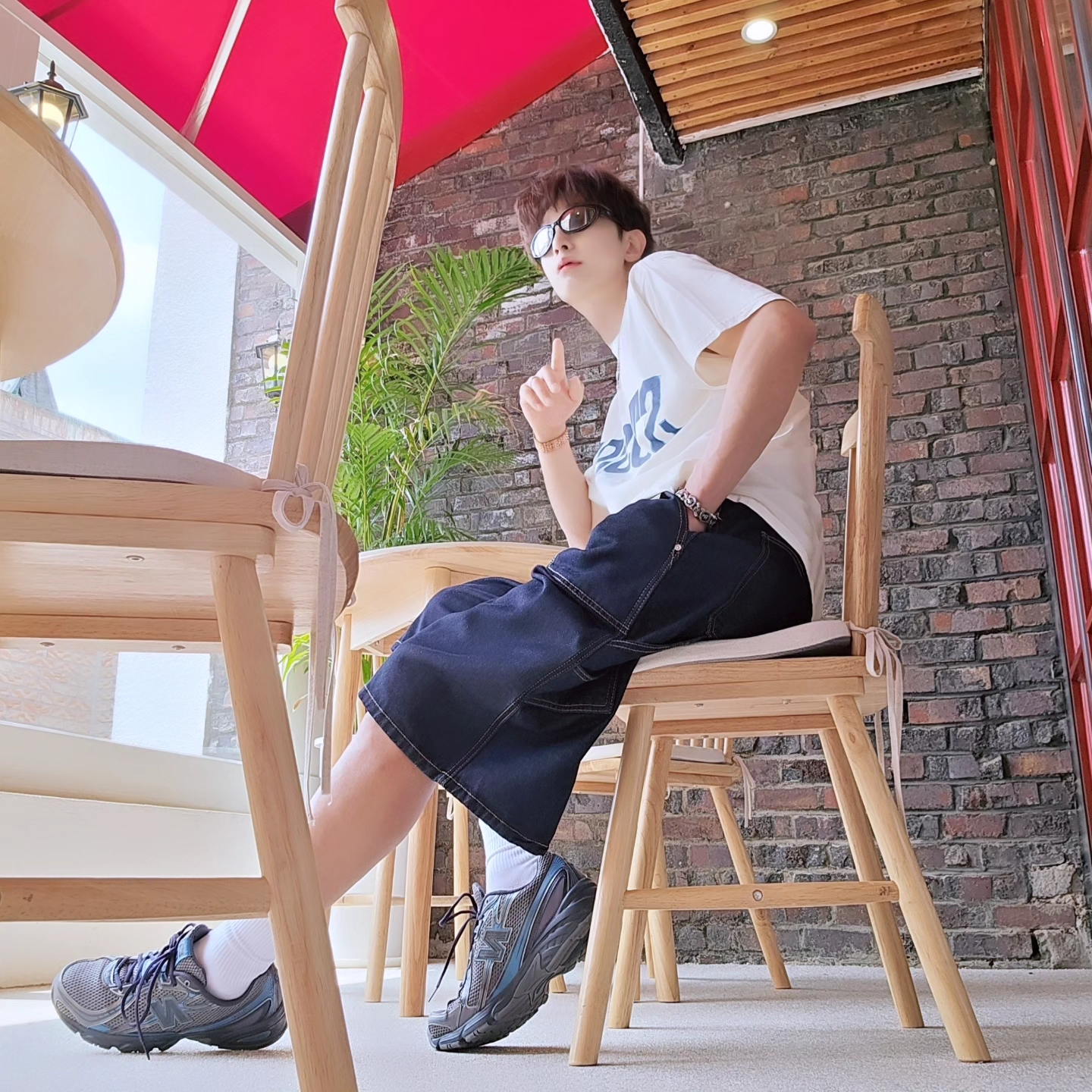 Stussy Burly Threads Pigment Dyed T-Shirt Natural, Samsung Galaxy Watch6 44mm LTE Silver (Korean Ver.) 착용 스타일 - 5