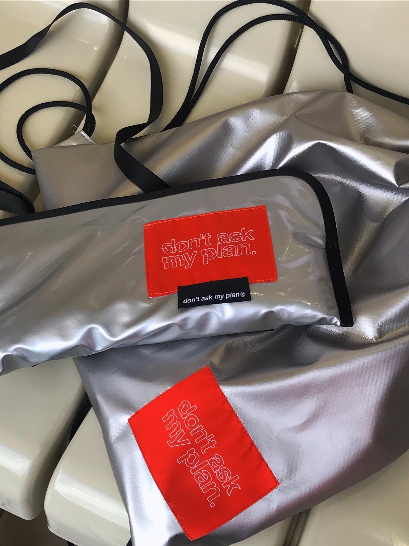 Don't Ask My Plan 3way Mnbag - Silver, Don't Ask My Plan String Eco Back Pack -Silver 착용 스타일 - 6