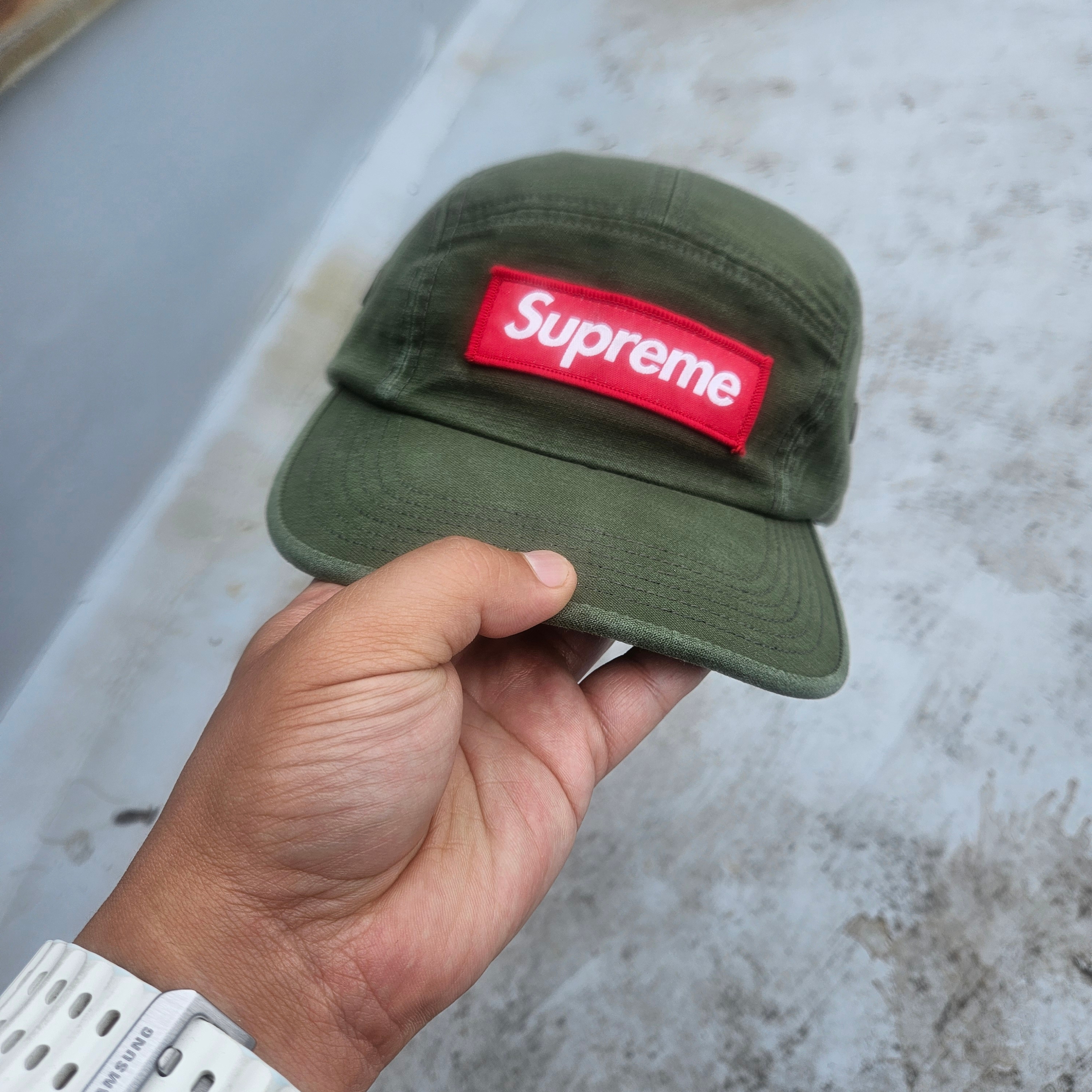 Supreme Military Camp Cap Olive - 20FW, Samsung Galaxy Watch Ultra 47mm LTE Titanium White (Korean Ver.) 착용 스타일