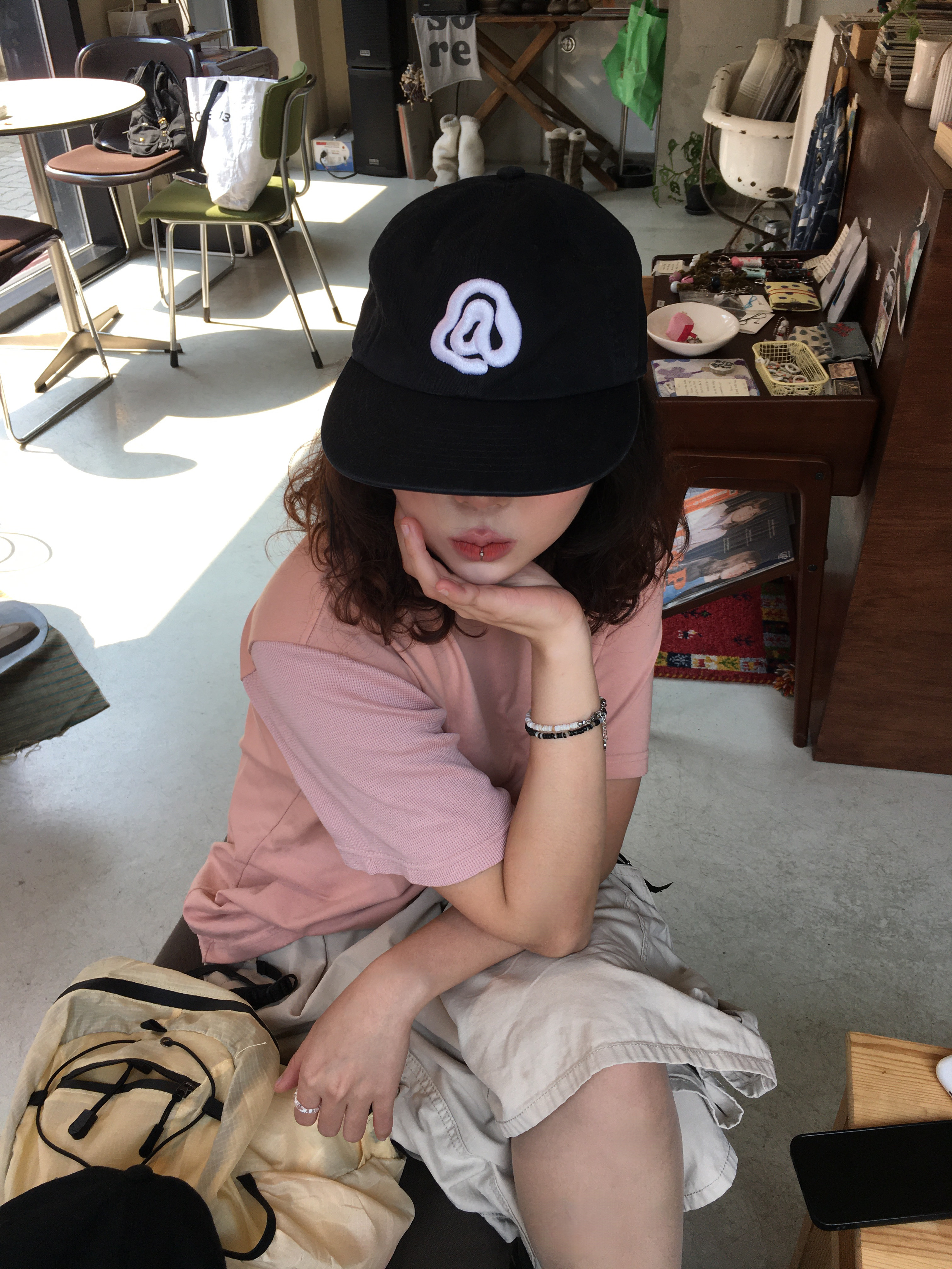 ANNOT A Symbol Logo Washing Cap Black 착용 스타일 - 2