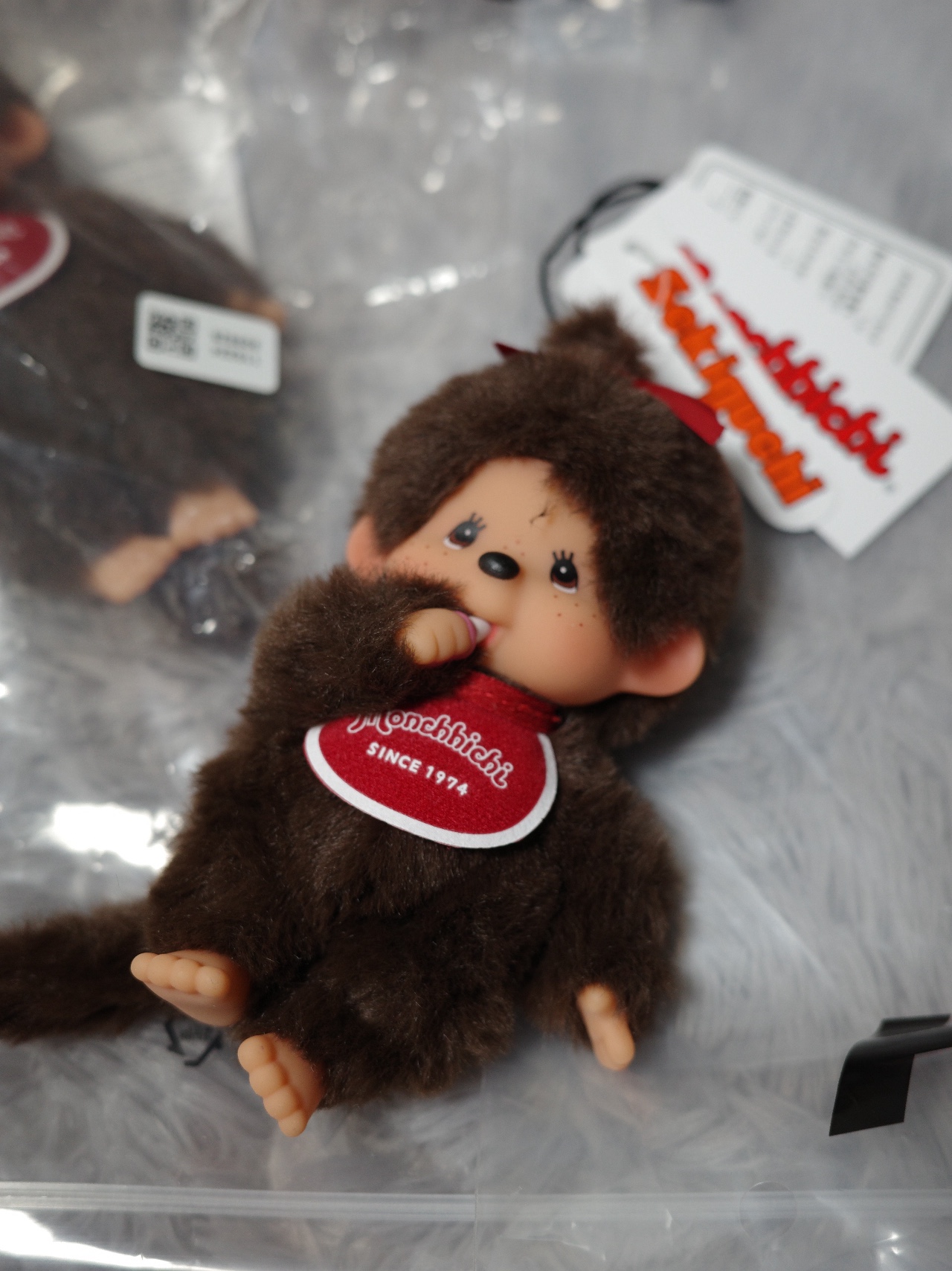 Monchhichi SS Girl Key Chain Brown 착용 스타일 - 1
