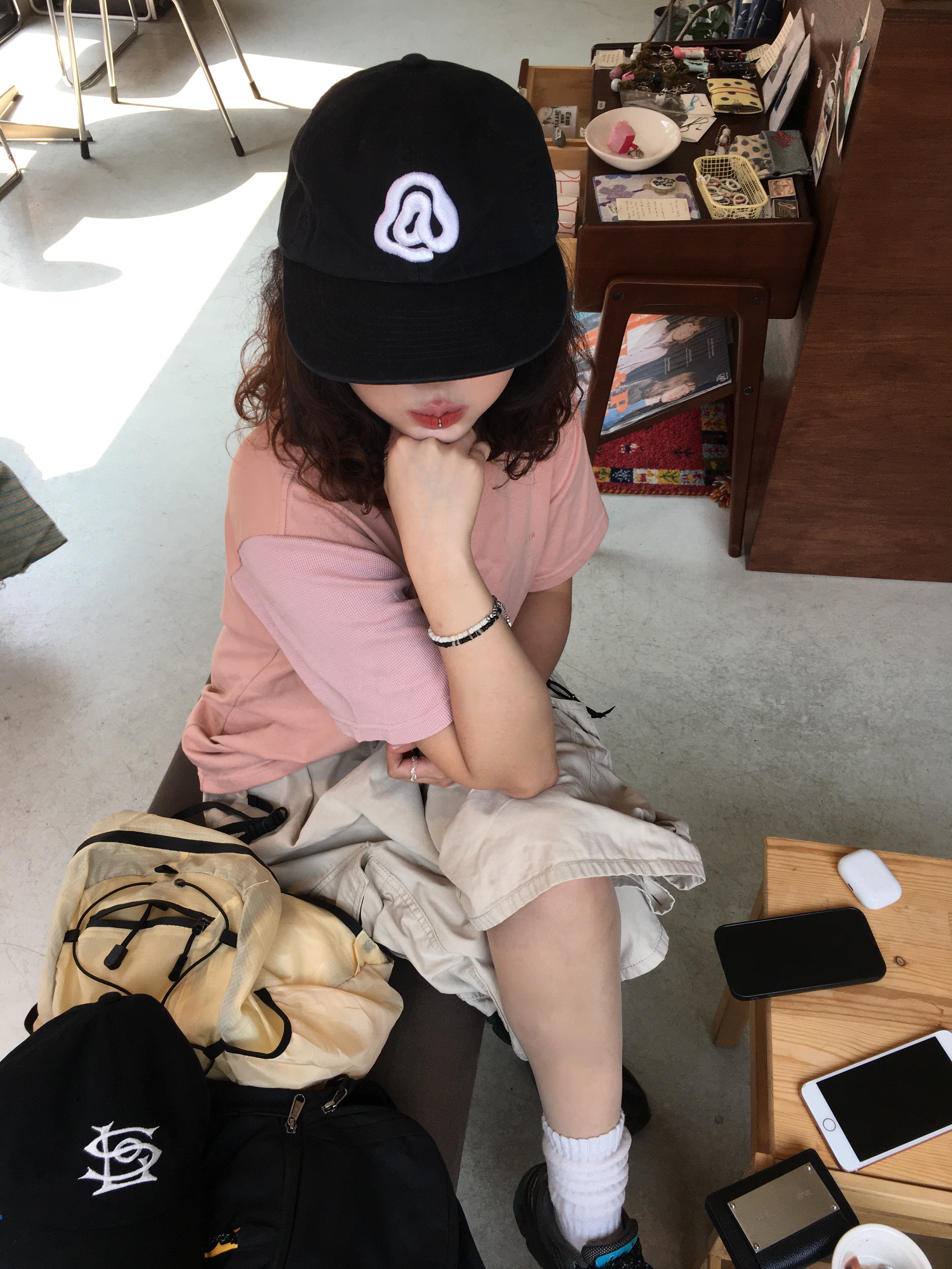 ANNOT A Symbol Logo Washing Cap Black 착용 스타일 - 1