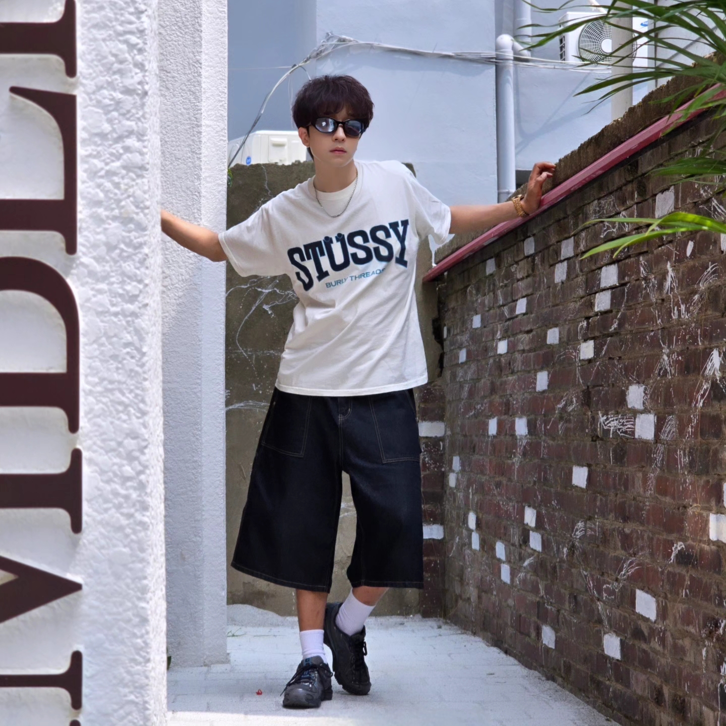 Stussy Burly Threads Pigment Dyed T-Shirt Natural, Samsung Galaxy Watch6 44mm LTE Silver (Korean Ver.) 착용 스타일 - 9