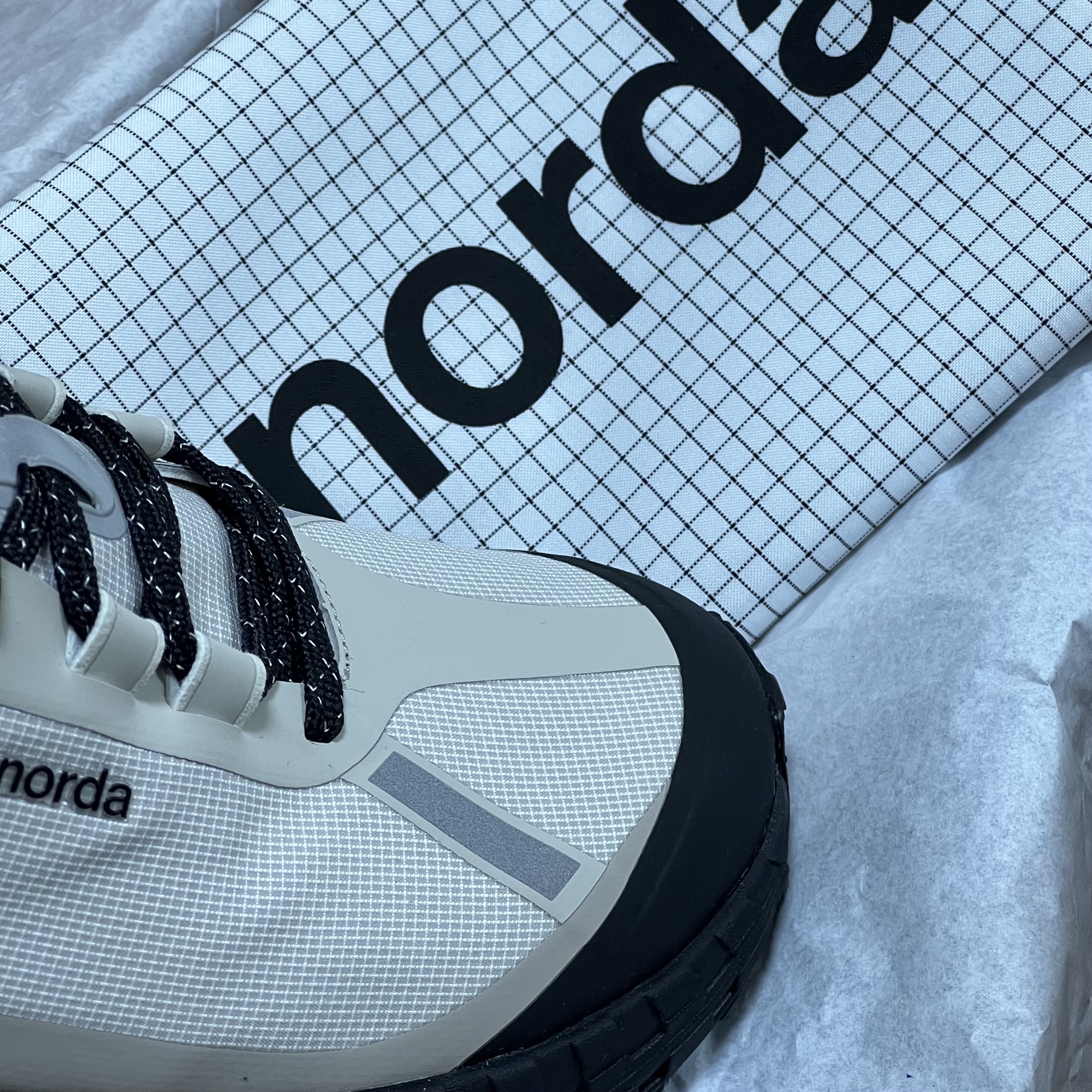 (W) Norda 001/A Cinder 착용 스타일