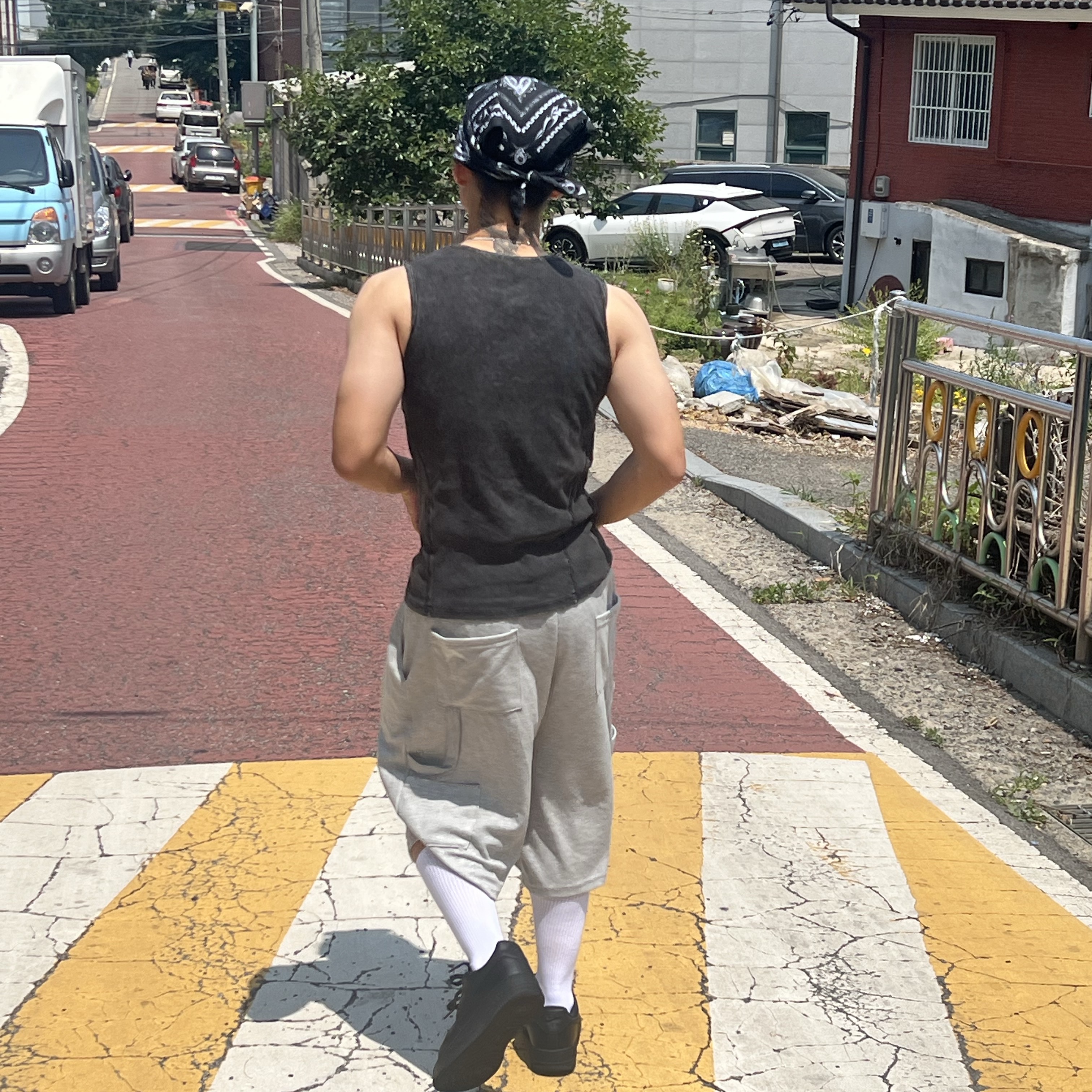 NOMANUAL NM T.P Bandana Black 착용 스타일 - 3