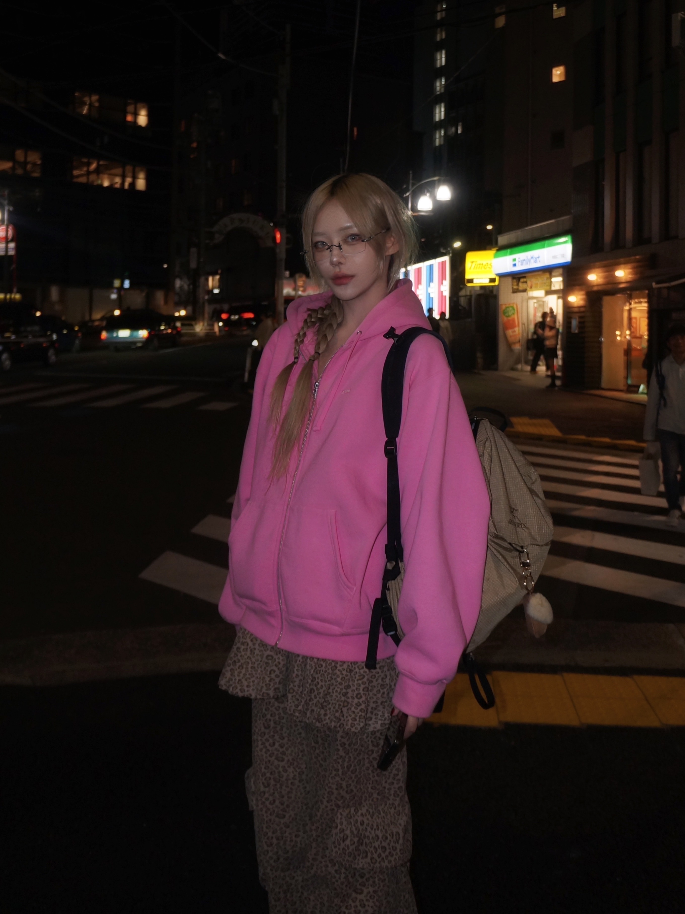 Supreme Small Box Zip Up Hooded Sweatshirt Pink - 23FW, Chrome Hearts Pills III Shiny Silver Black Plastic 착용 스타일 - 5