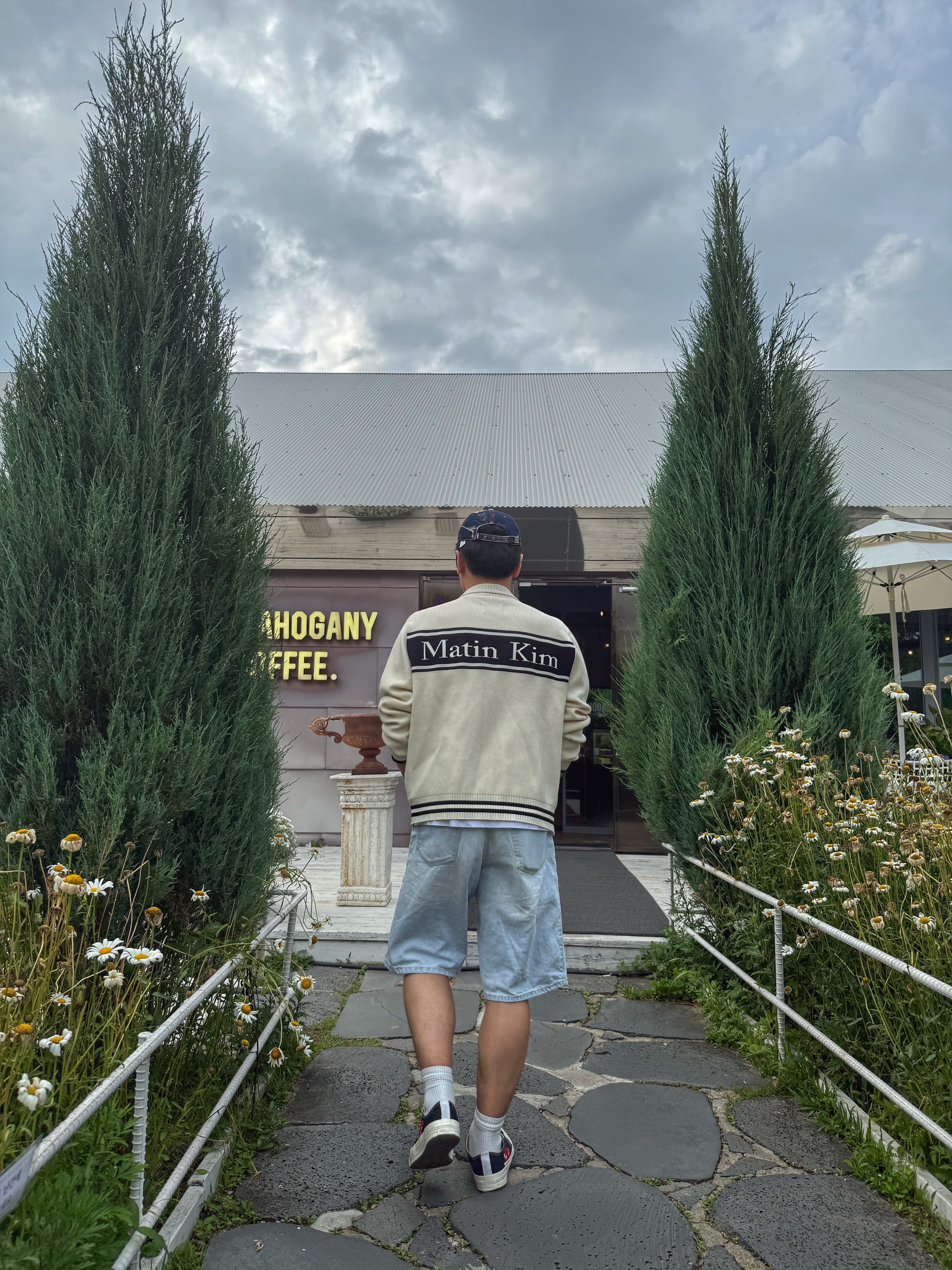 Matin Kim Spell Point Stripe Knit Cardigan Ivory, Diesel C-Seymon Treated Denim Baseball Cap Blue White 착용 스타일 - 2