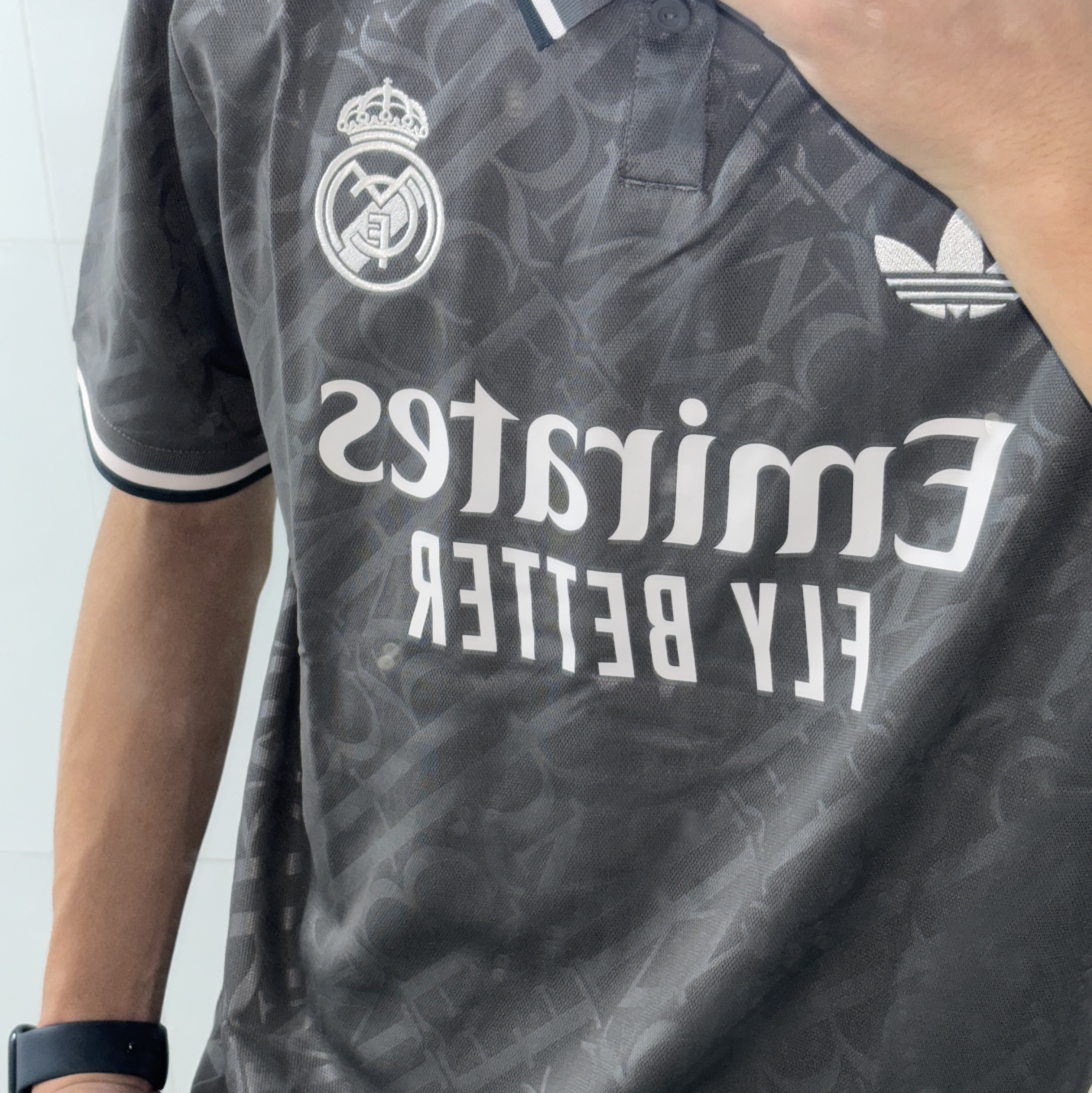 Adidas Real Madrid 2024/25 3rd Jersey Charcoal - KR Sizing (Non Marking Ver.) 착용 스타일