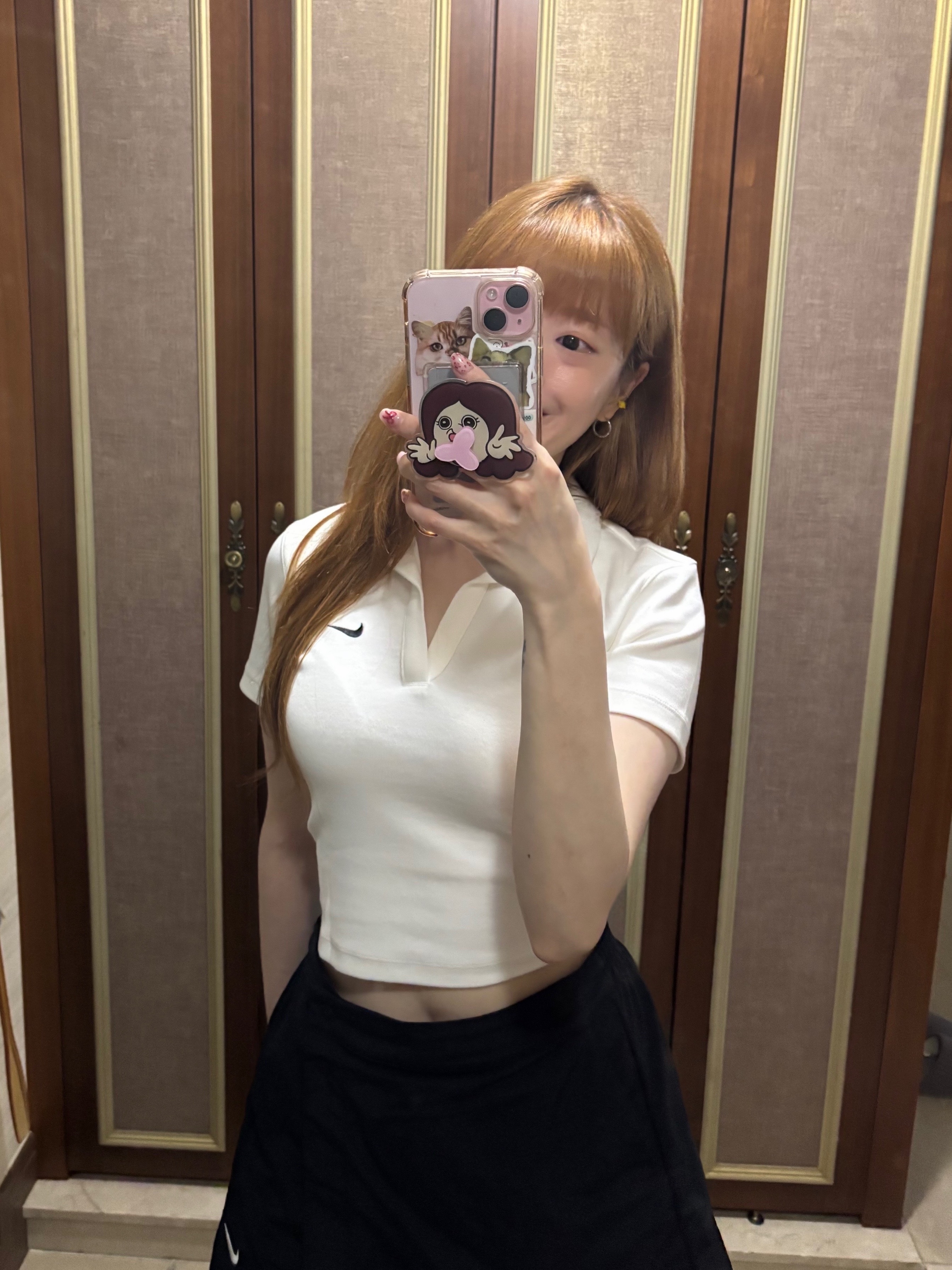 (W) Nike NSW Essential Short Sleeve Polo Top White - Asia, (W) Nike Shox R4 Black 착용 스타일 - 1