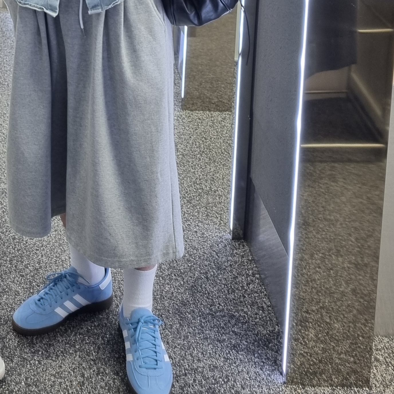 Adidas Spezial Handball Light Blue 착용 스타일