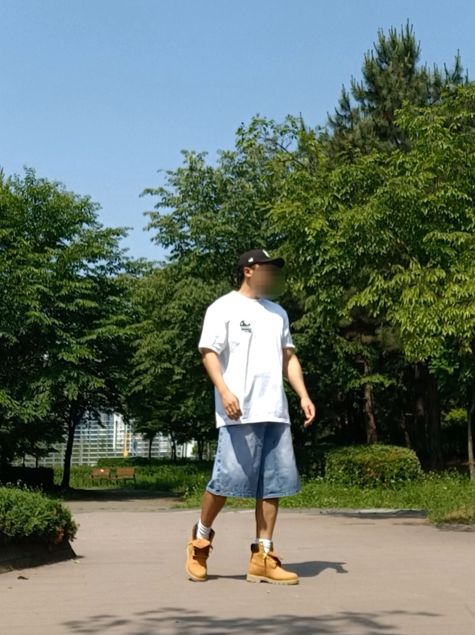 Stussy 8 Ball Corp T-Shirt White, Timberland Premium 6 inch Waterproof Boot Wheat Nubuck - Medium 착용 스타일 - 2