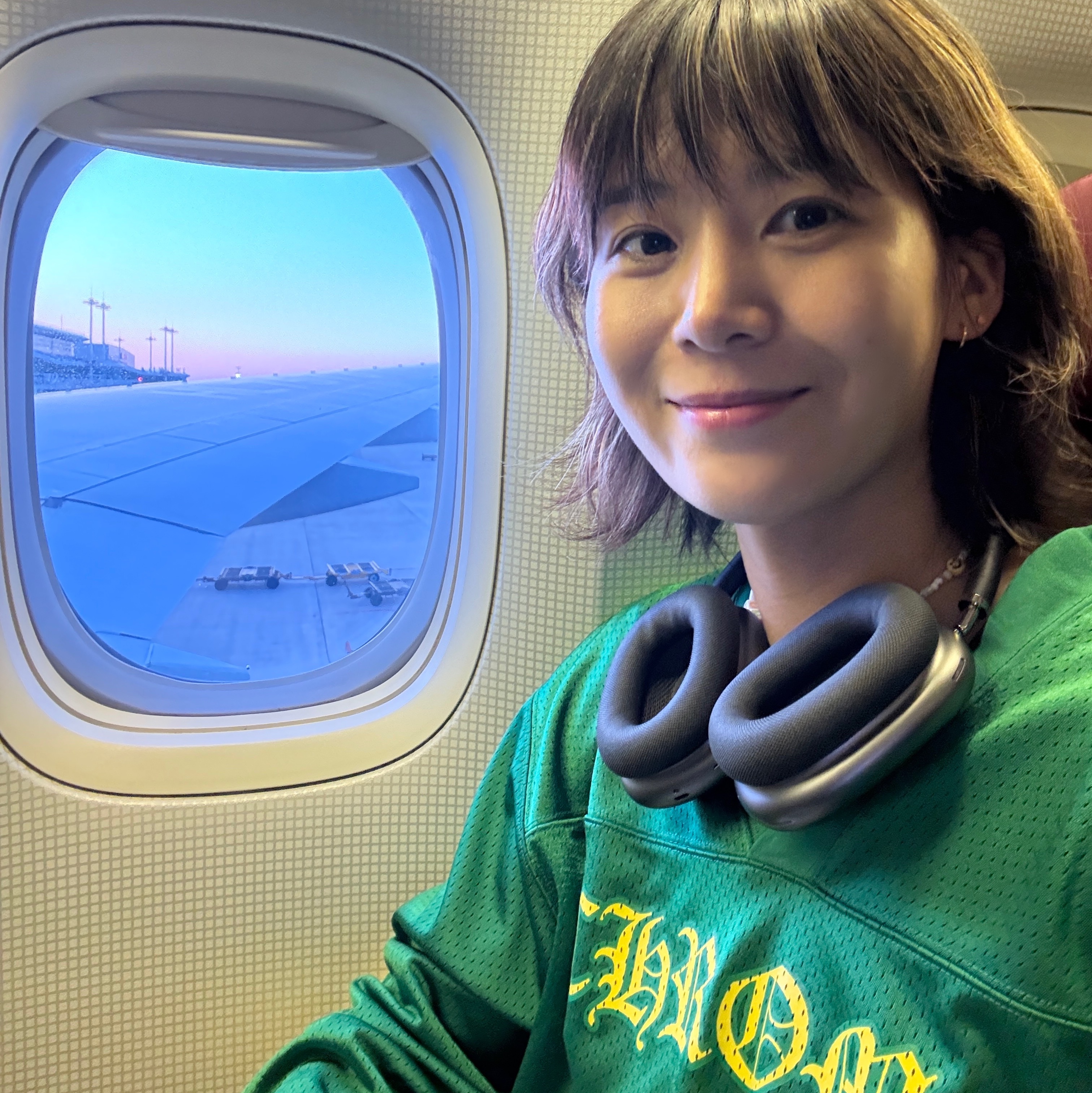 Chrome Hearts Mesh Long Sleeve Jersey Green, Apple AirPods Max Lightning Space Gray (Korean Ver.) 착용 스타일 - 4