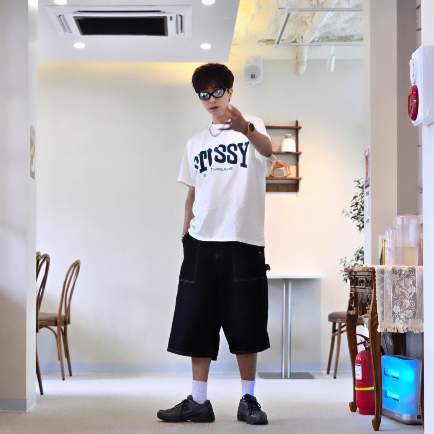 Stussy Burly Threads Pigment Dyed T-Shirt Natural, Samsung Galaxy Watch6 44mm LTE Silver (Korean Ver.) 착용 스타일 - 2