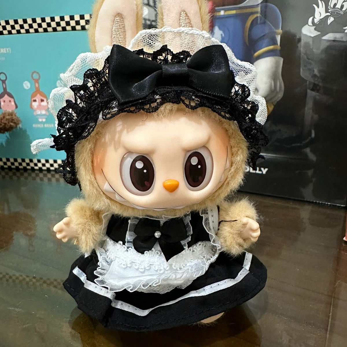 Pop Mart Labubu Let's Play Together Doll Series Sealed Case (6 Blind Boxes), Pop Mart Labubu Let's Play Together Doll Series Baba Keyring (Opened Case) 착용 스타일 - 3