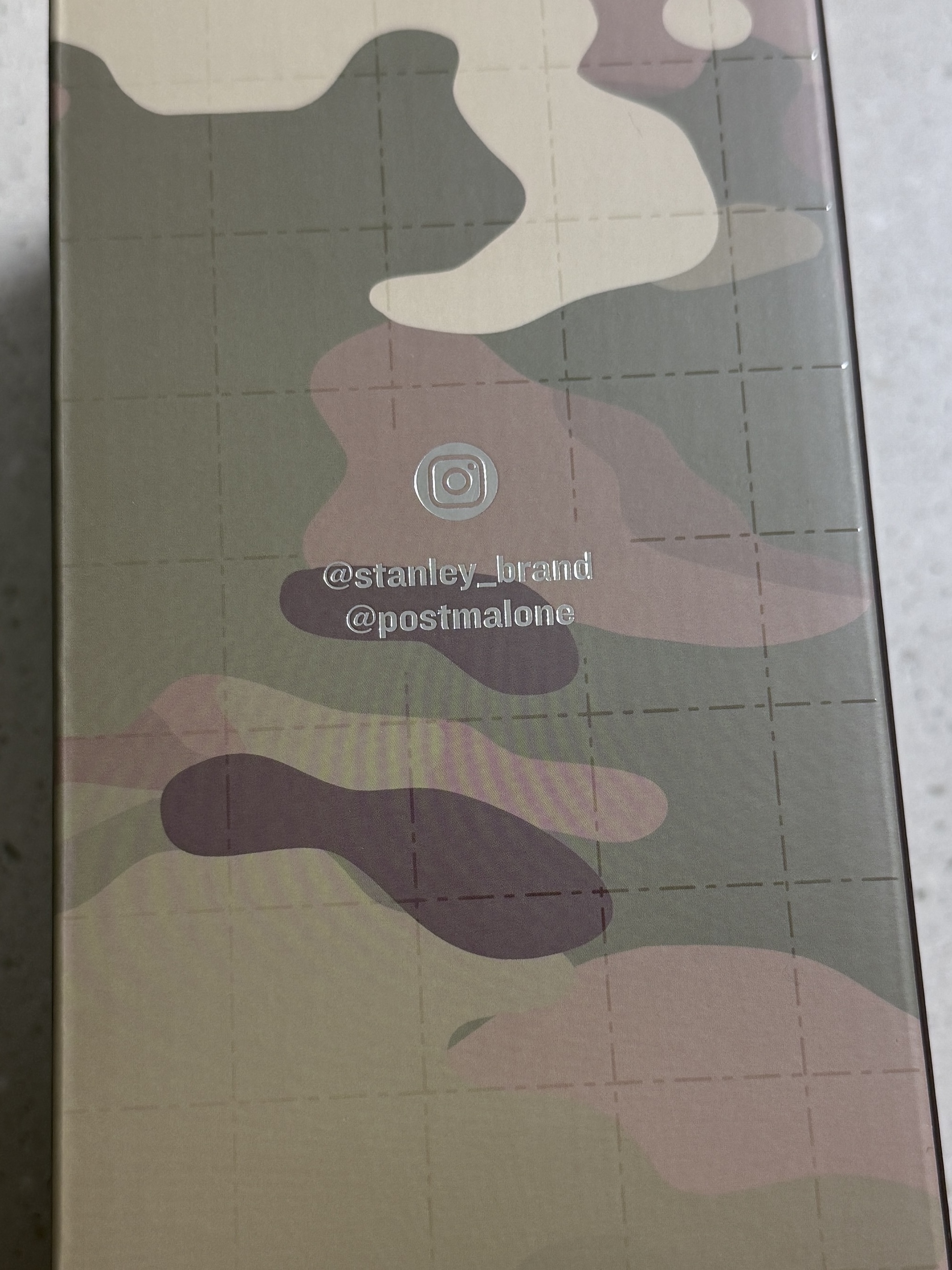Stanley x The Post Malone Quencher H2.0 Flowstate Tumbler 1.18L Multicam 착용 스타일 - 6