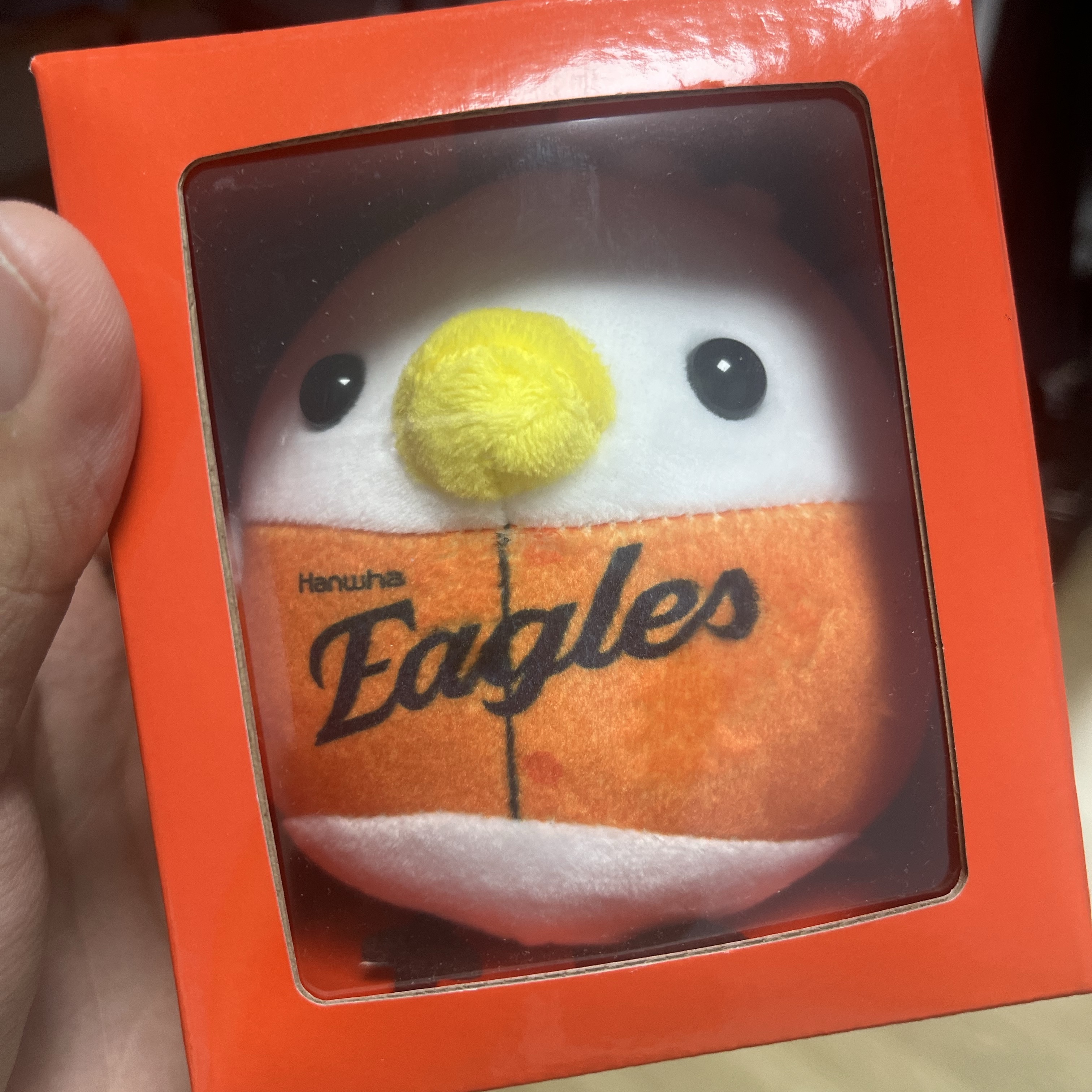 Hanwha Eagles Soori Bag Ring Orange 착용 스타일