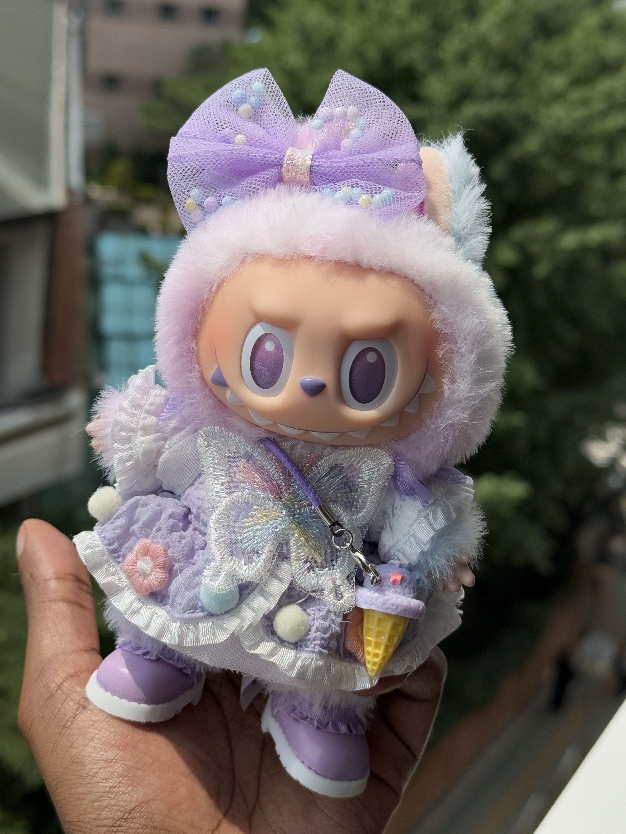 Pop Mart Labubu The Monsters Highlight Series Luck Keyring (Opened Case) 착용 스타일
