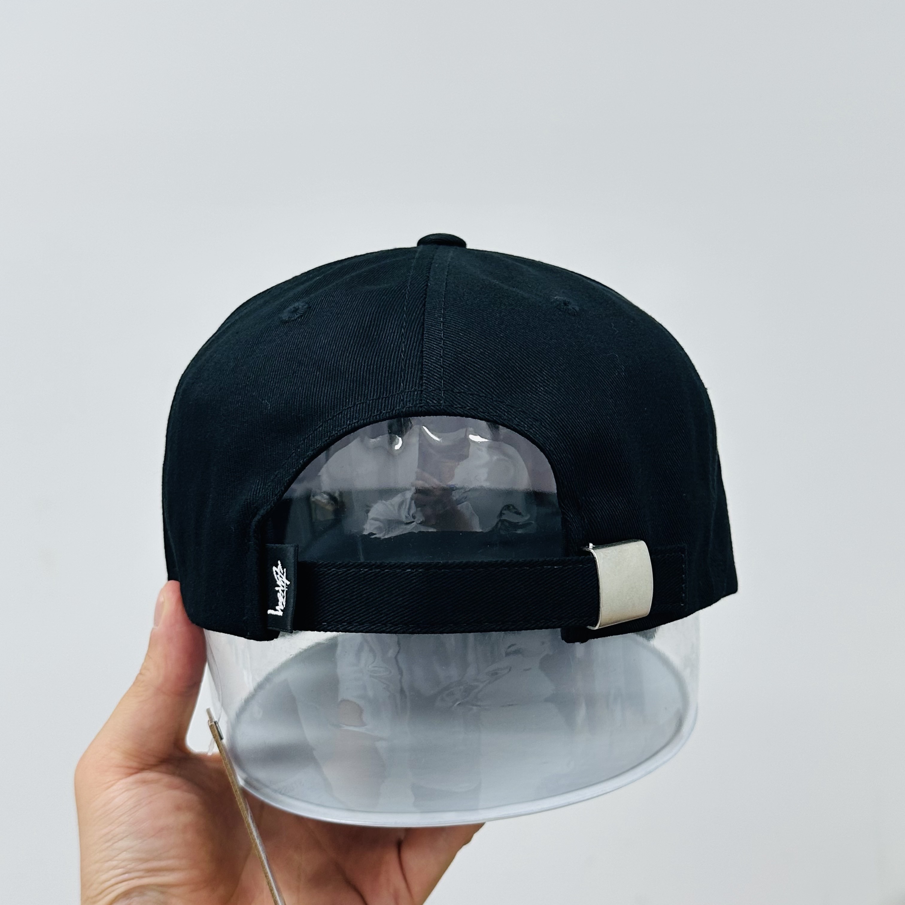 Stussy Mid-Depth International Sport Strapback Black 착용 스타일 - 2