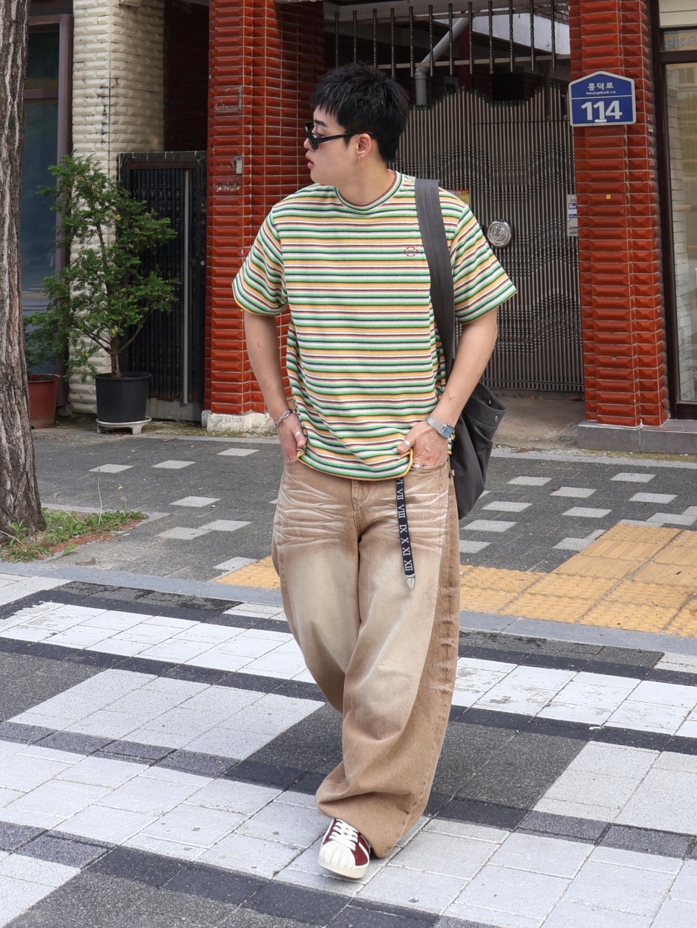 New Balance 1906R Polka Dot Black, BAPE Giant 1st Camo Big Baby Milo T-Shirt White Green 착용 스타일 - 4