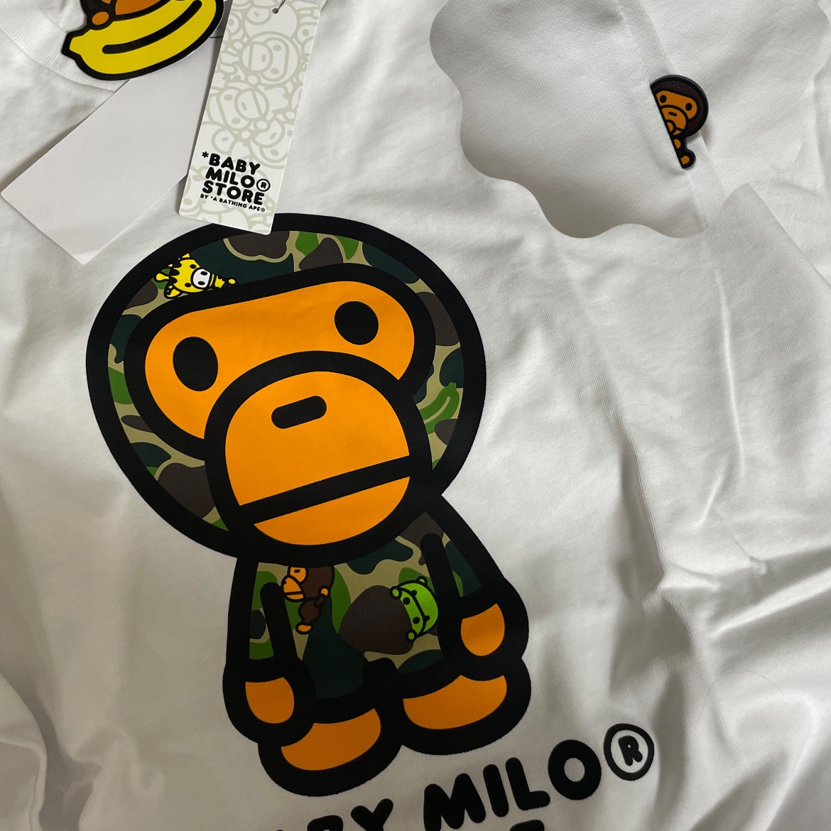 (W) BAPE Milo Regular Fit T-Shirt White 착용 스타일