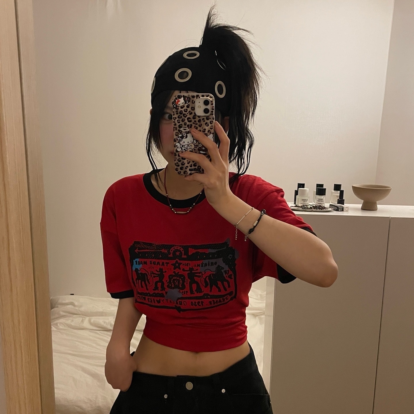 Thevinylhouse Cowboy Pictogram Ringer Tee Red 착용 스타일