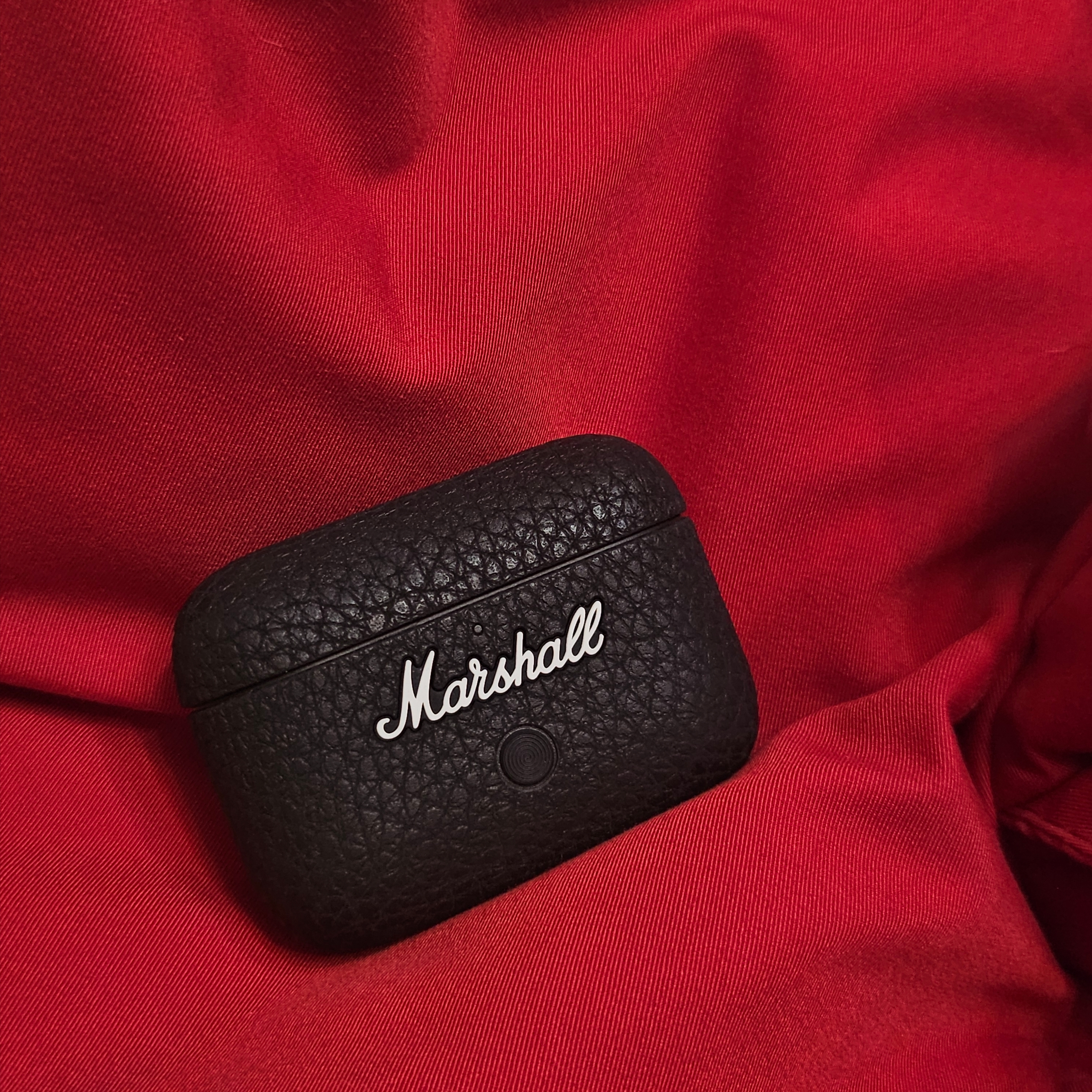 Marshall Motif II A.N.C Black (Korean Ver.) 착용 스타일