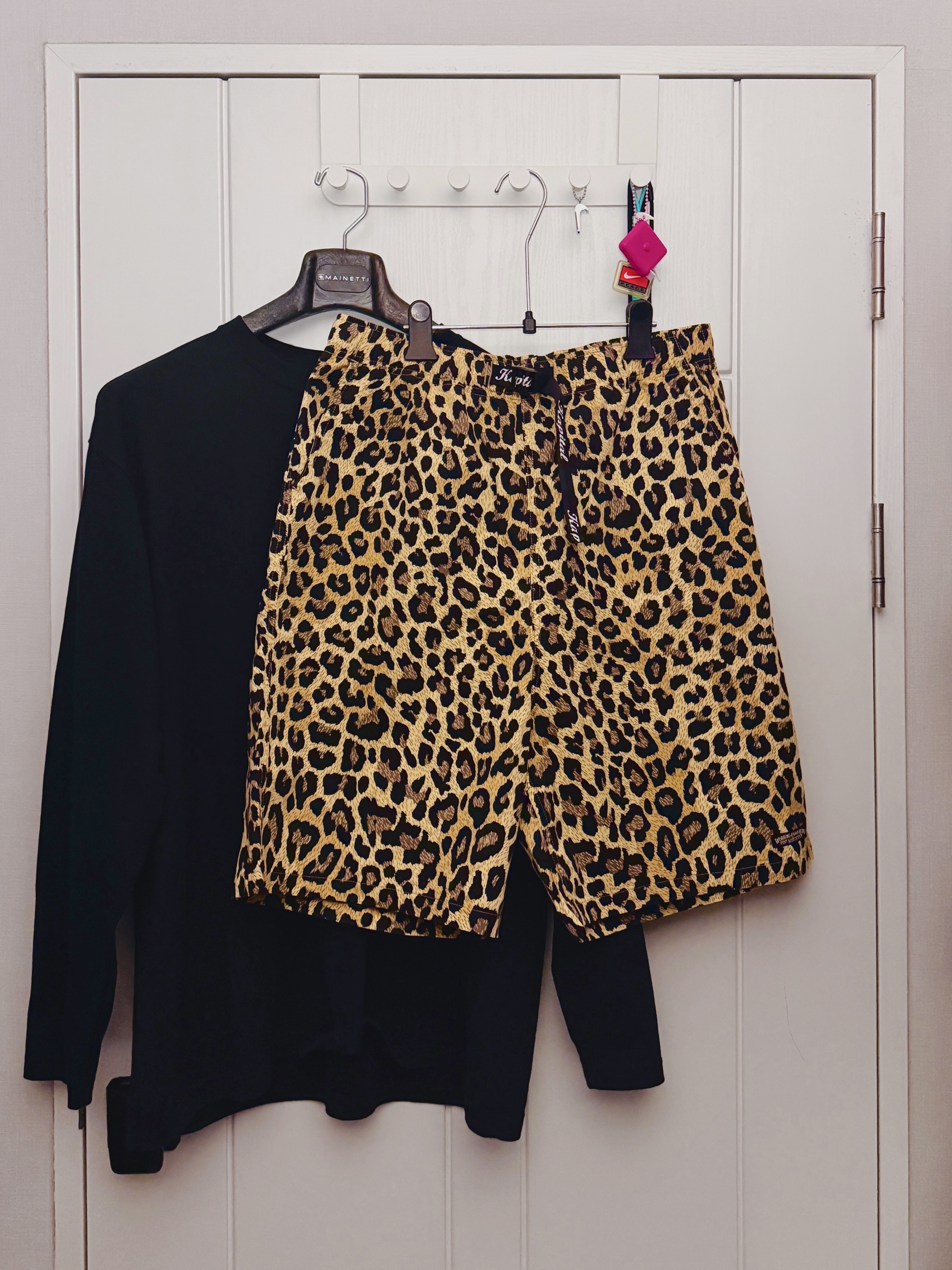 Kapital Combed Burberry Leopard Print Easy Shorts Brown 착용 스타일