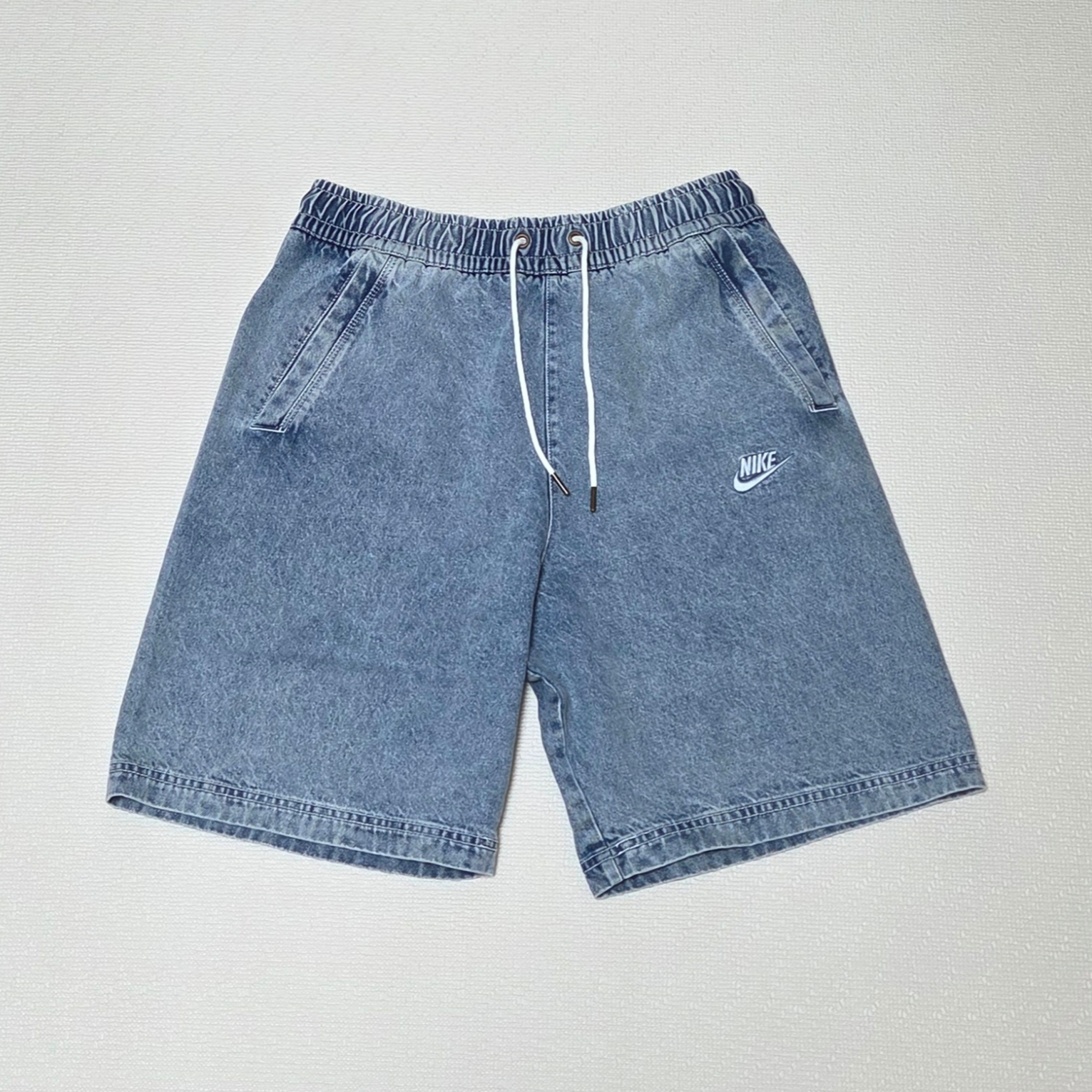 Nike NSW Denim Shorts Light Armory Blue 착용 스타일 - 1