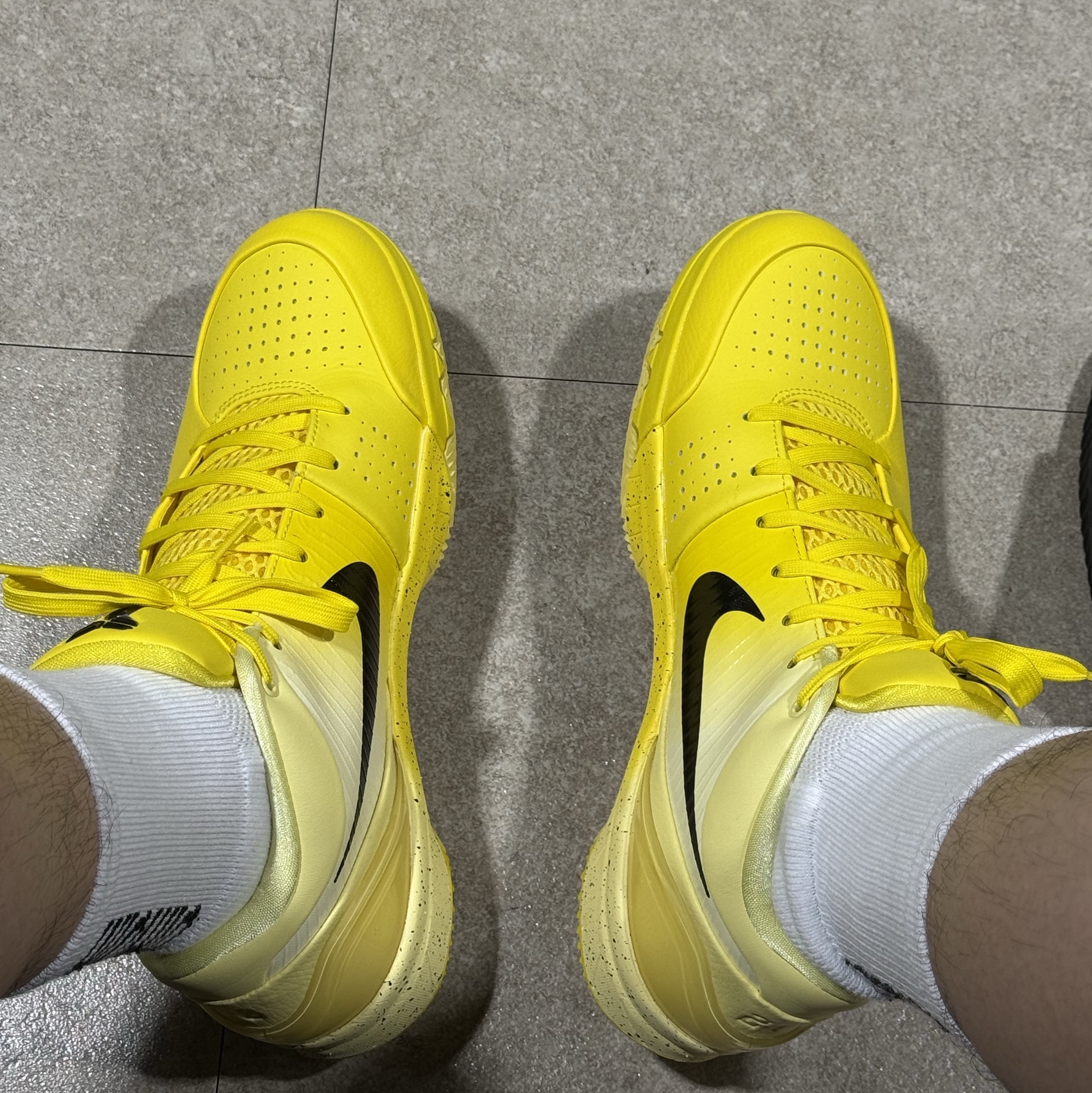 Nike Kobe 4 Protro CHBL 착용 스타일
