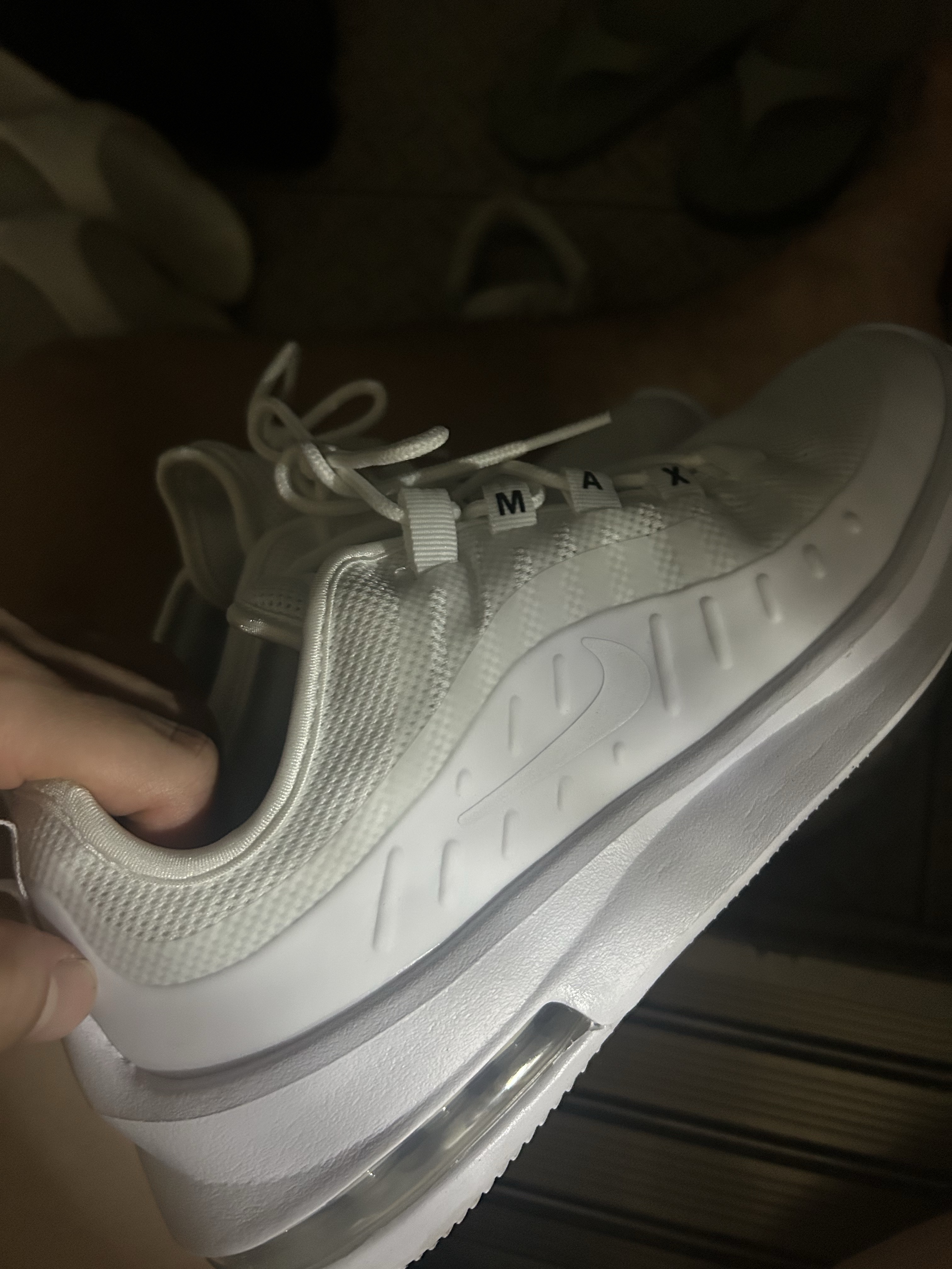 (W) Nike Air Max Axis White 착용 스타일 - 1
