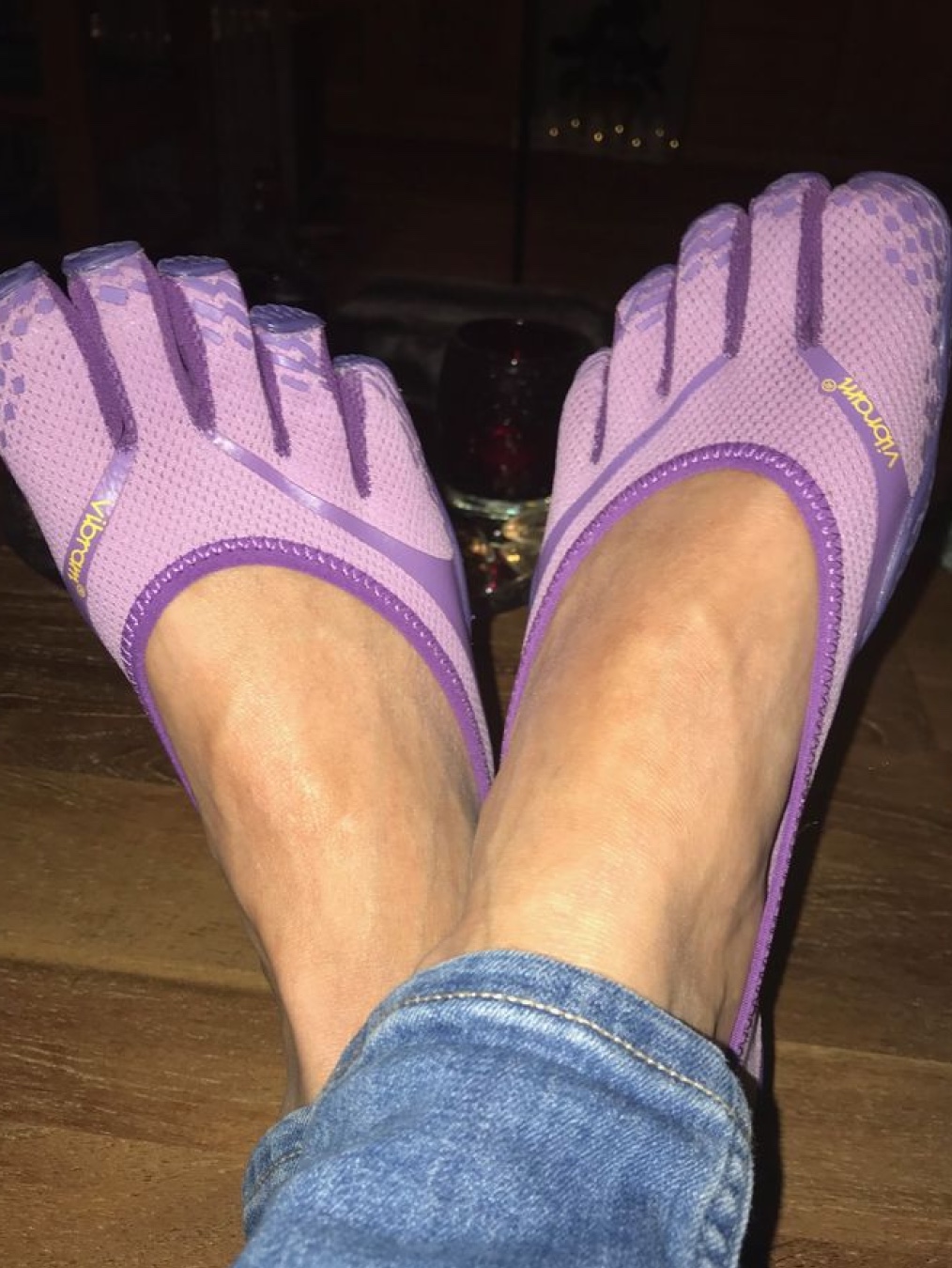 Vibram Fivefingers KSO Vintage Vintage White, Vibram Fivefingers V-Alpha Black 착용 스타일 - 10