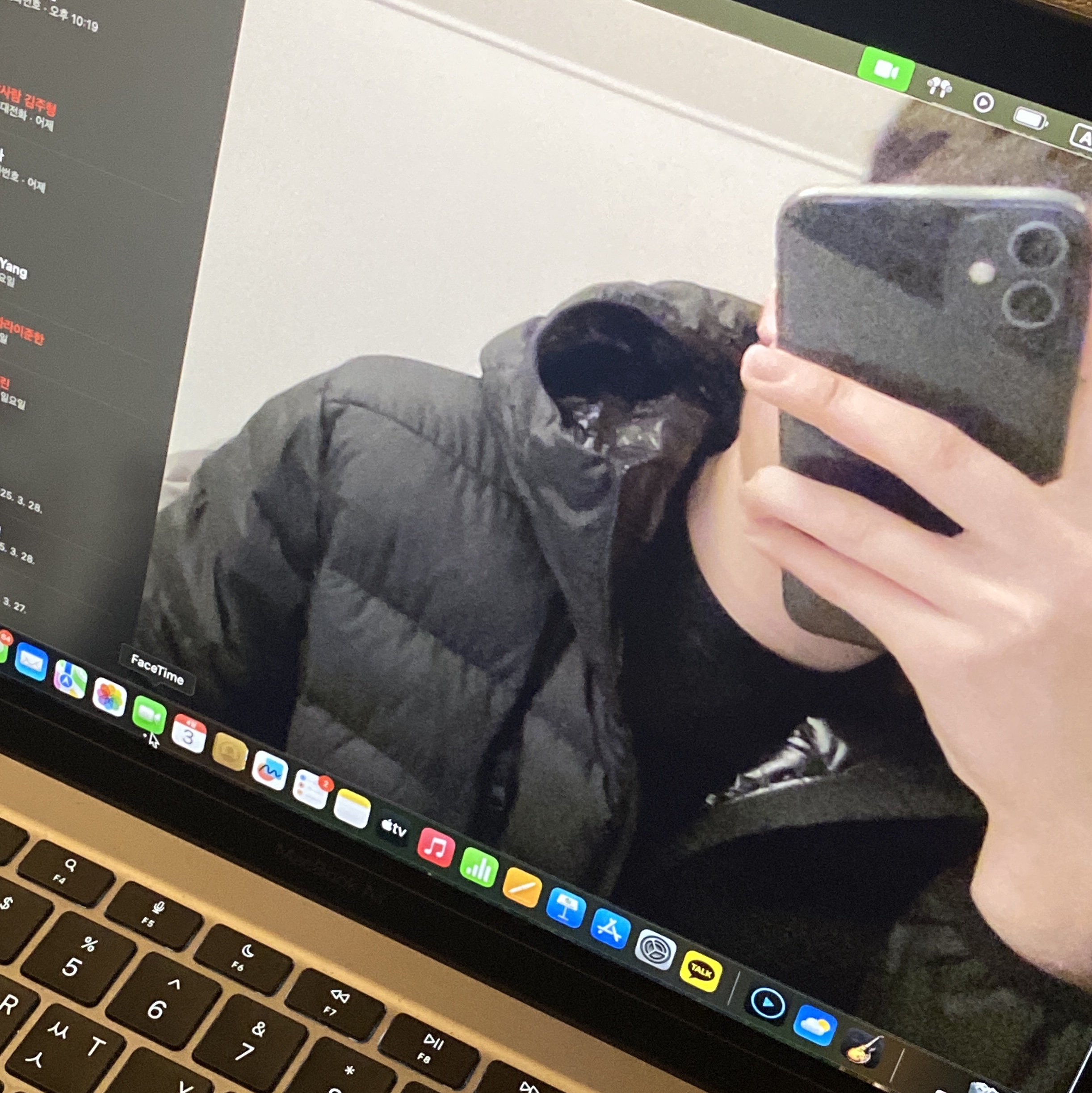 Musinsa Standard City Leisure Hooded Light Down Jacket Black 착용 스타일