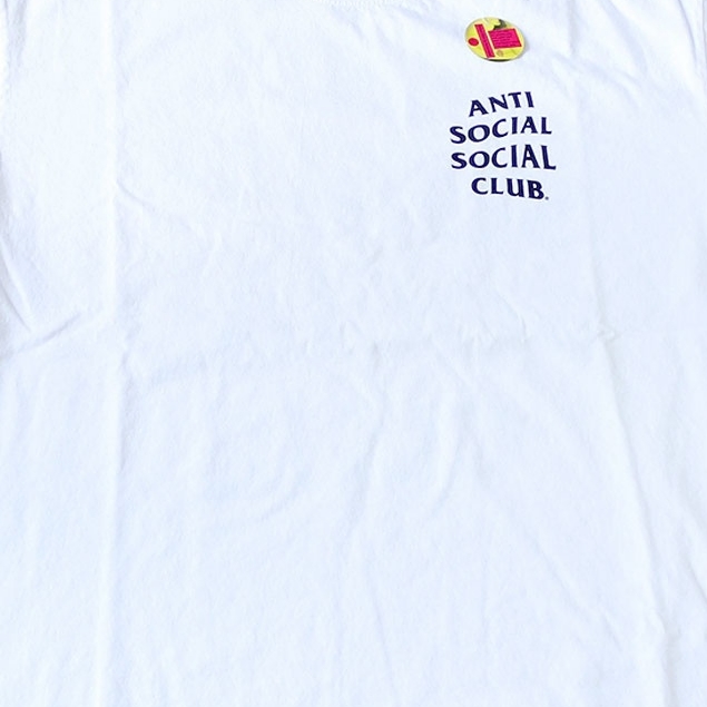 Anti Social Social Club Mind Games S/S Tee White 착용 스타일 - 2