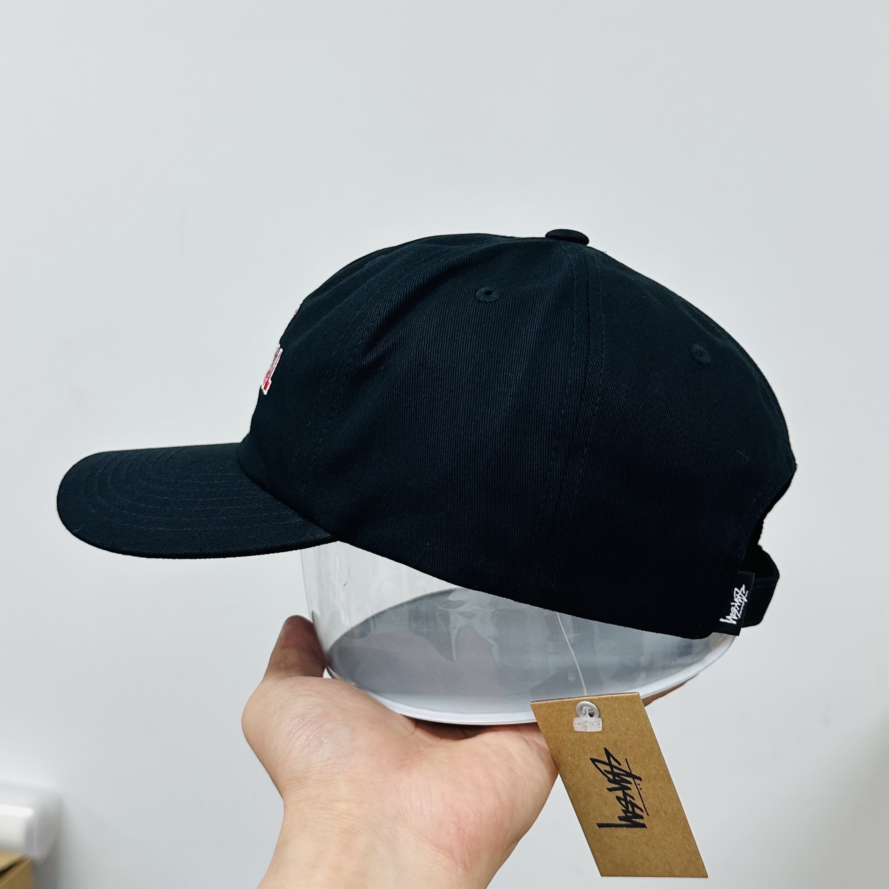 Stussy Mid-Depth International Sport Strapback Black 착용 스타일 - 3
