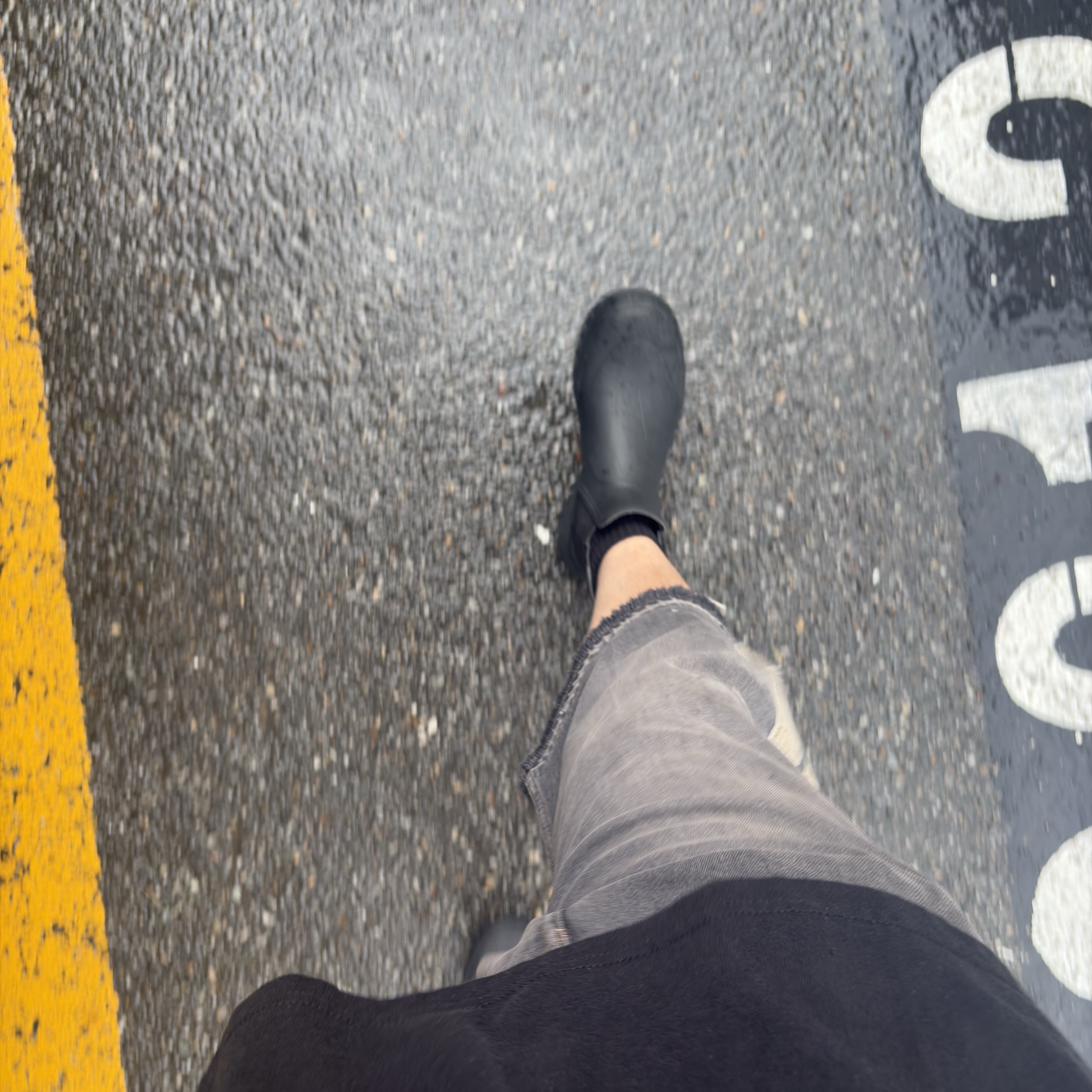 Rockfishweatherwear x Goyowear Trail Rainboots Black 착용 스타일