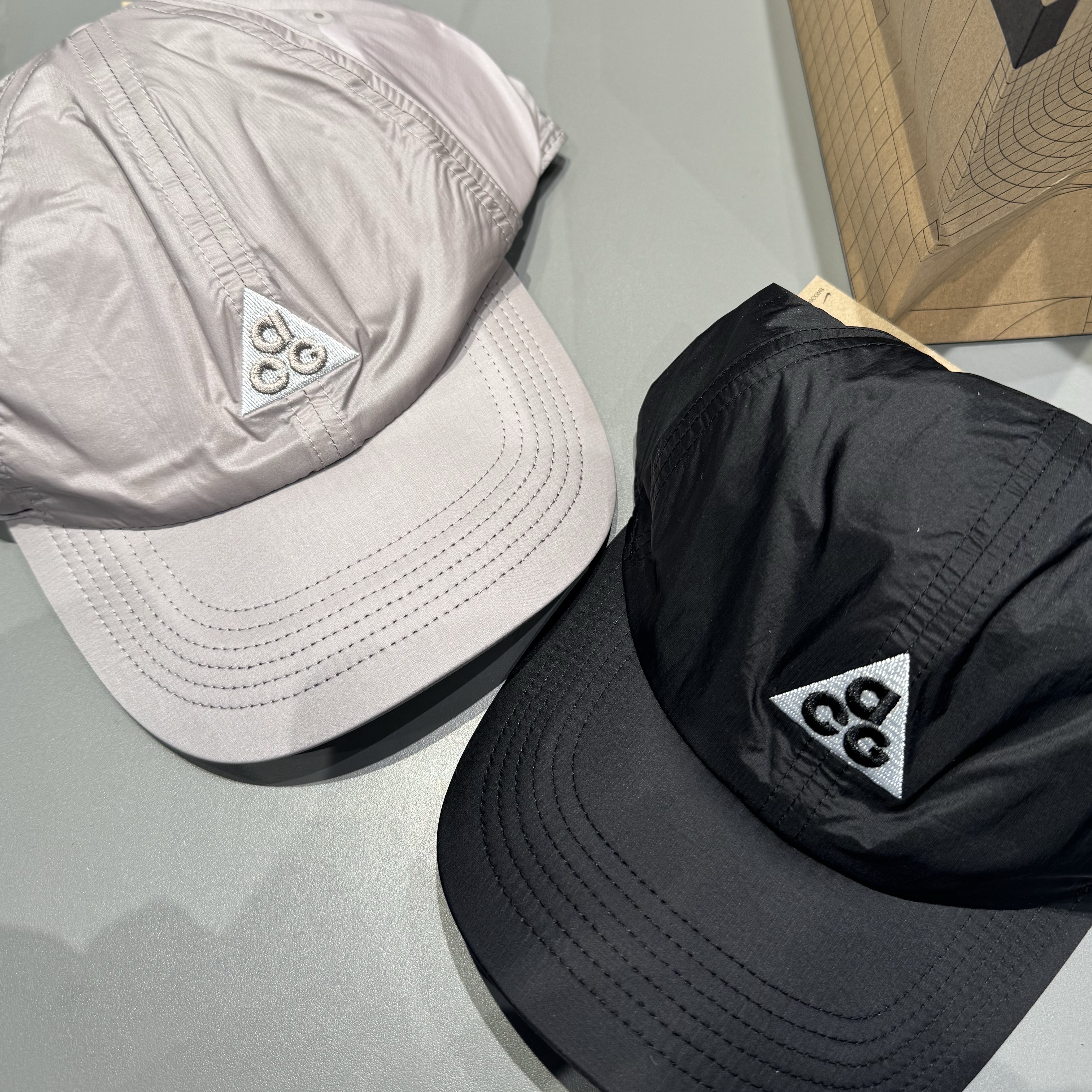 Nike ACG Trail Cap Black, Nike ACG Dri-Fit Club Trail Cap College Grey 착용 스타일