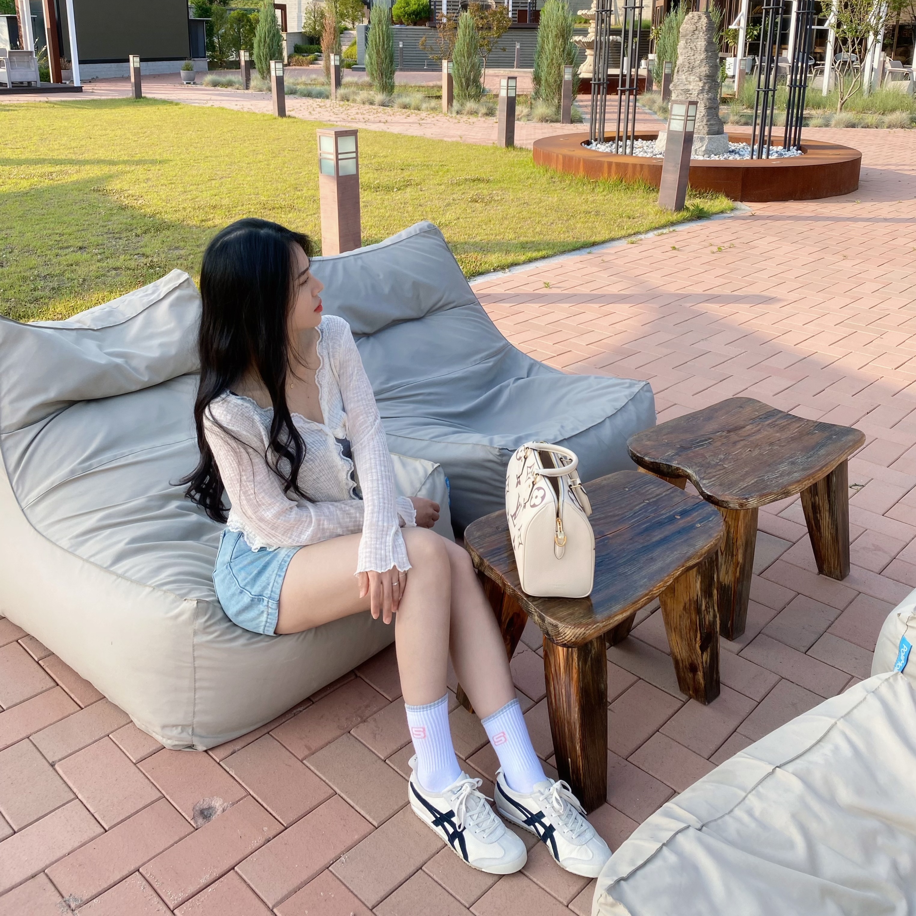 Onitsuka Tiger Mexico 66 Vintage White Black 착용 스타일 - 2