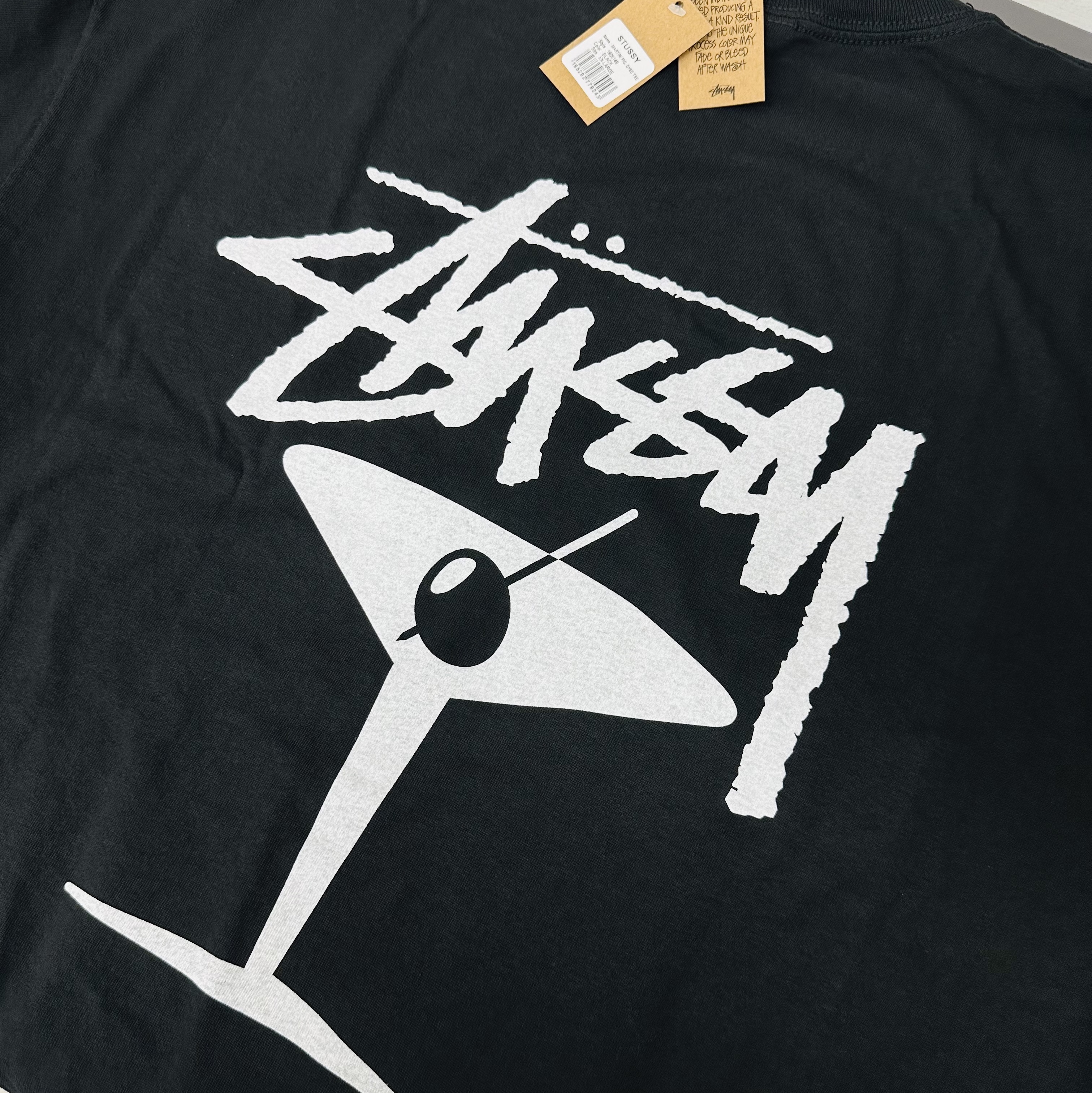 Stussy Martini T-Shirt Pigment Dyed Black 착용 스타일