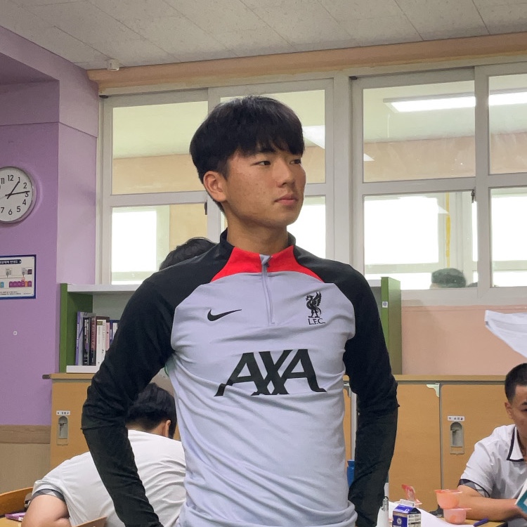 Nike Liverpool FC 2023/24 Strike Dri-Fit Drill Top Black Space Purple (Non Marking Ver.) 착용 스타일