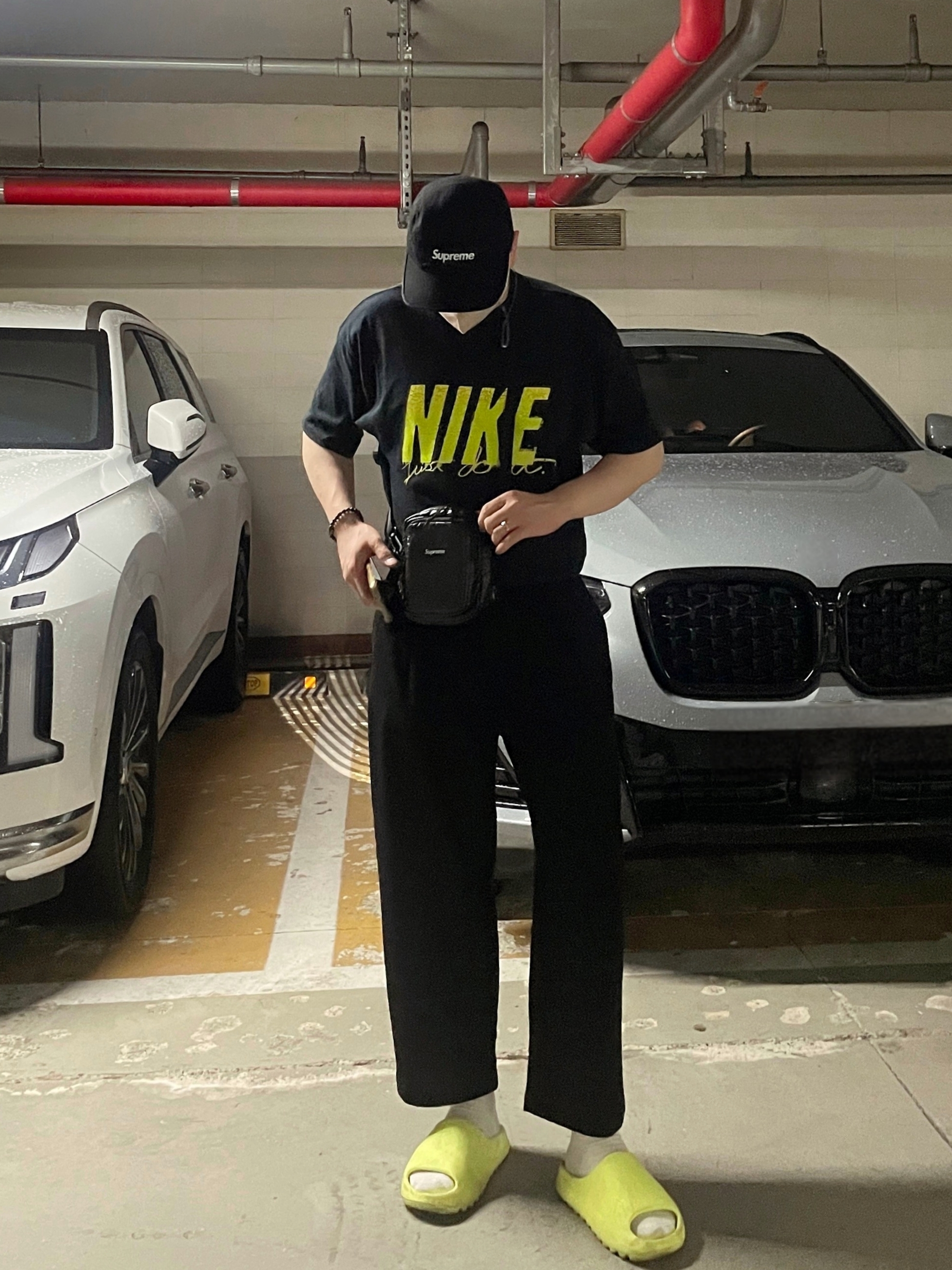 Supreme Washed Chino Twill Camp Cap Black, Nike M NRG Dunk '85 T-Shirt Black - US/EU 착용 스타일 - 1