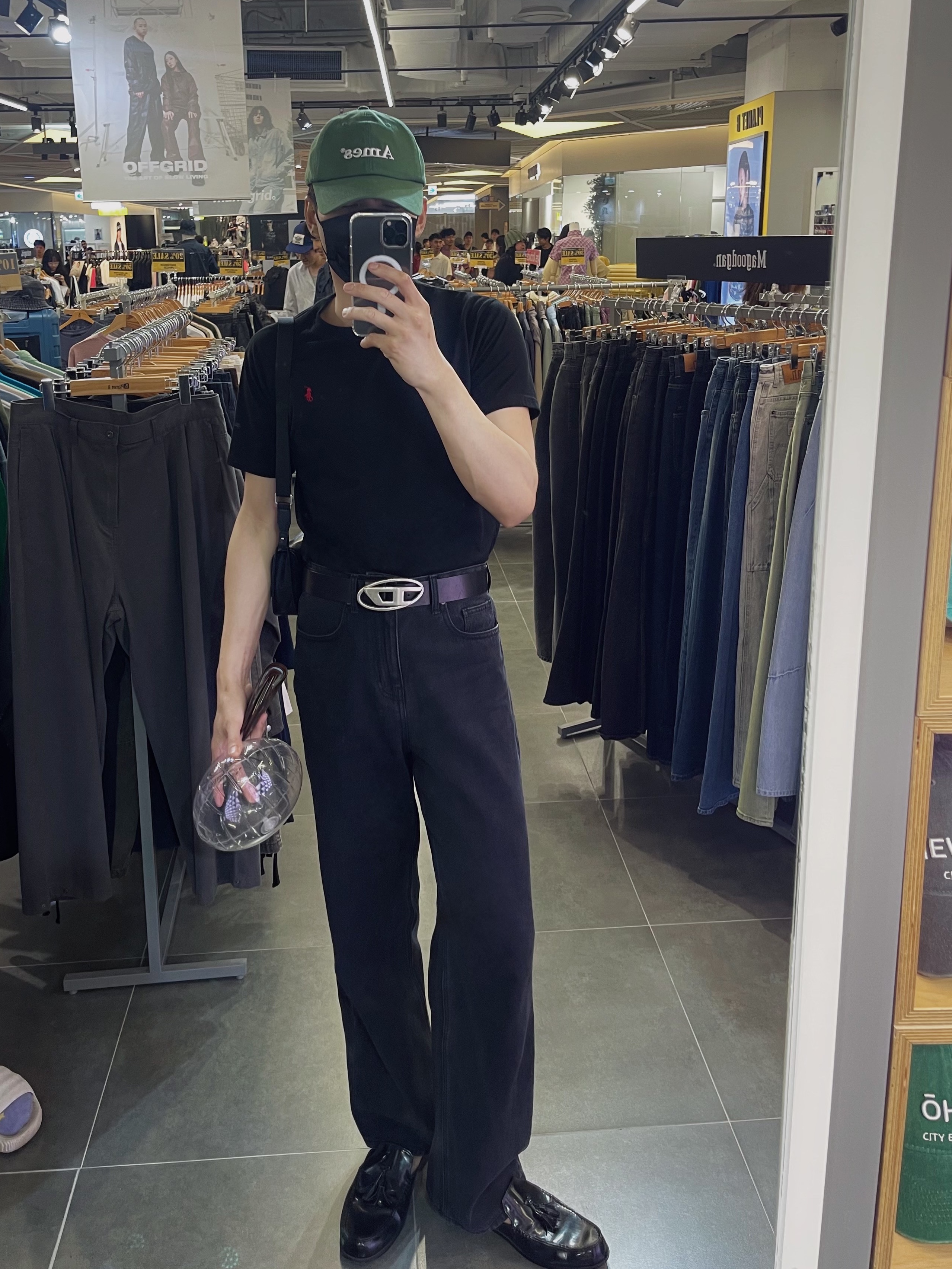 Diesel B-1DR Leather Belt with D Buckle Black 착용 스타일