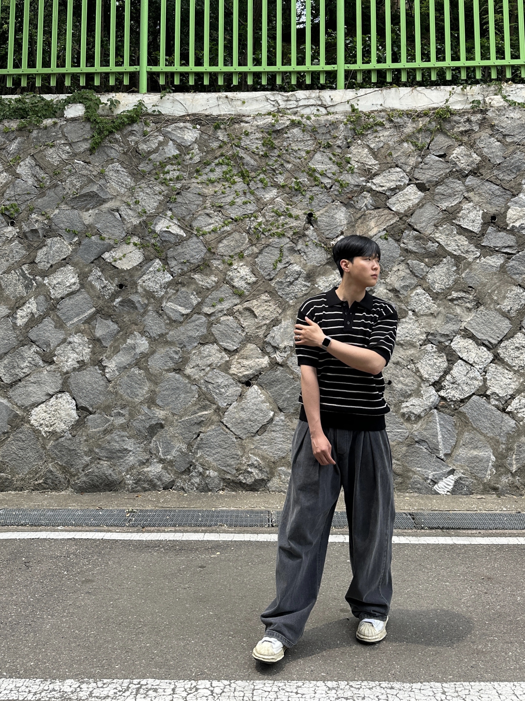 Maison Mihara Yasuhiro Blakey OG Sole Silicon Coating Canvas Low-top Sneakers 착용 스타일 - 1