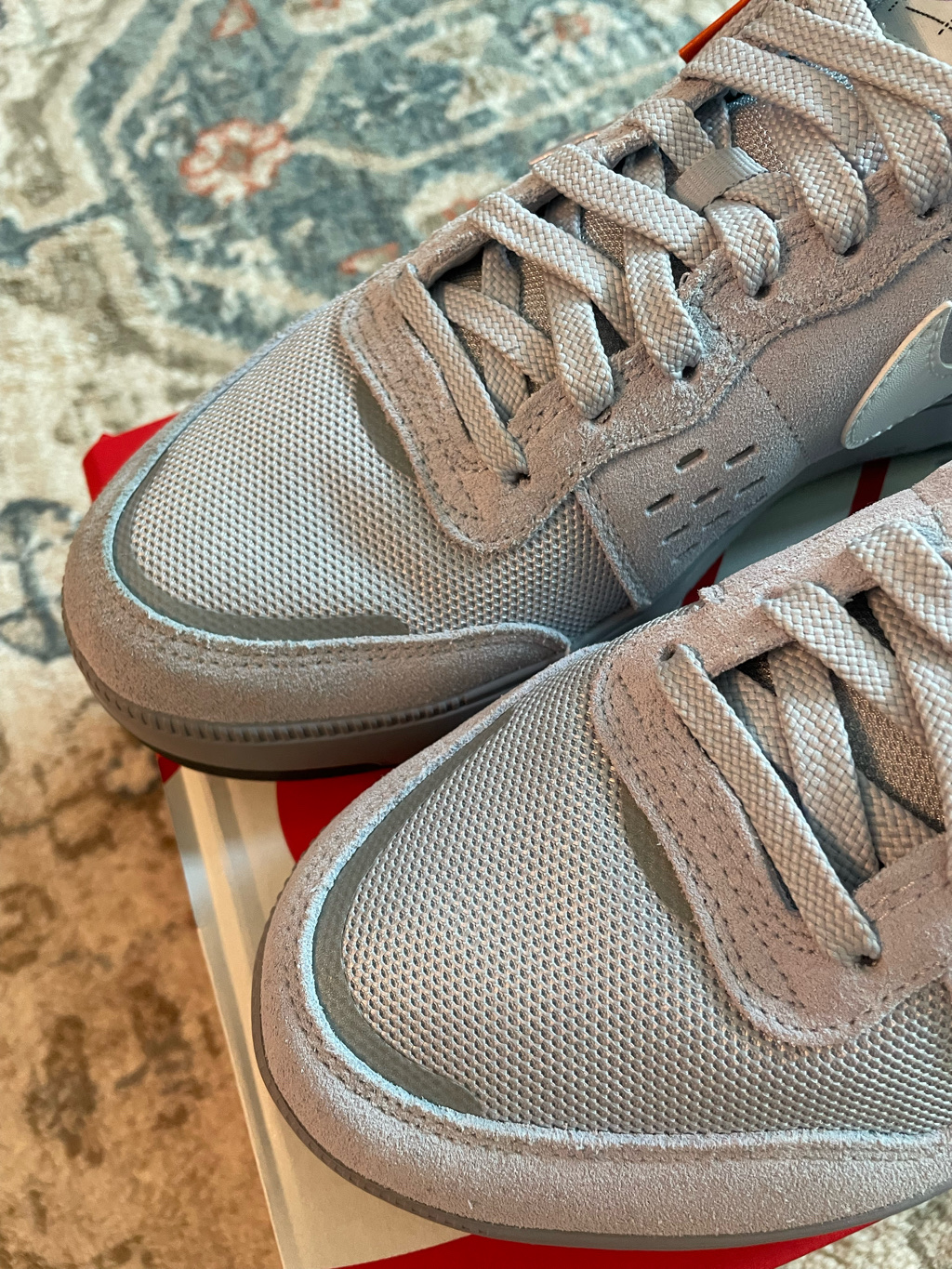 Nike C1TY Concrete Cement Grey Sky Grey 착용 스타일 - 4