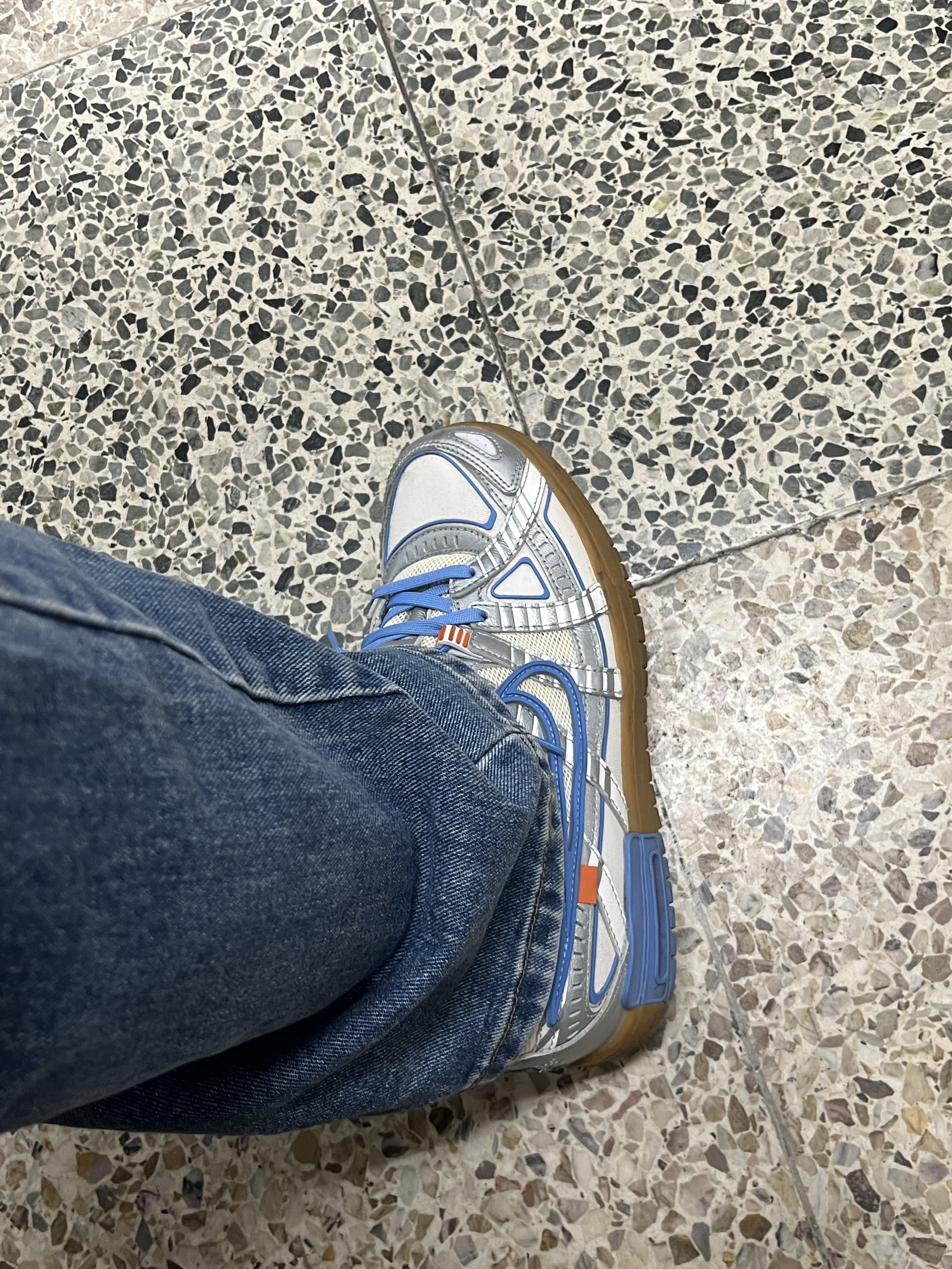 Nike x Off-White Air Rubber Dunk University Blue 착용 스타일 - 2