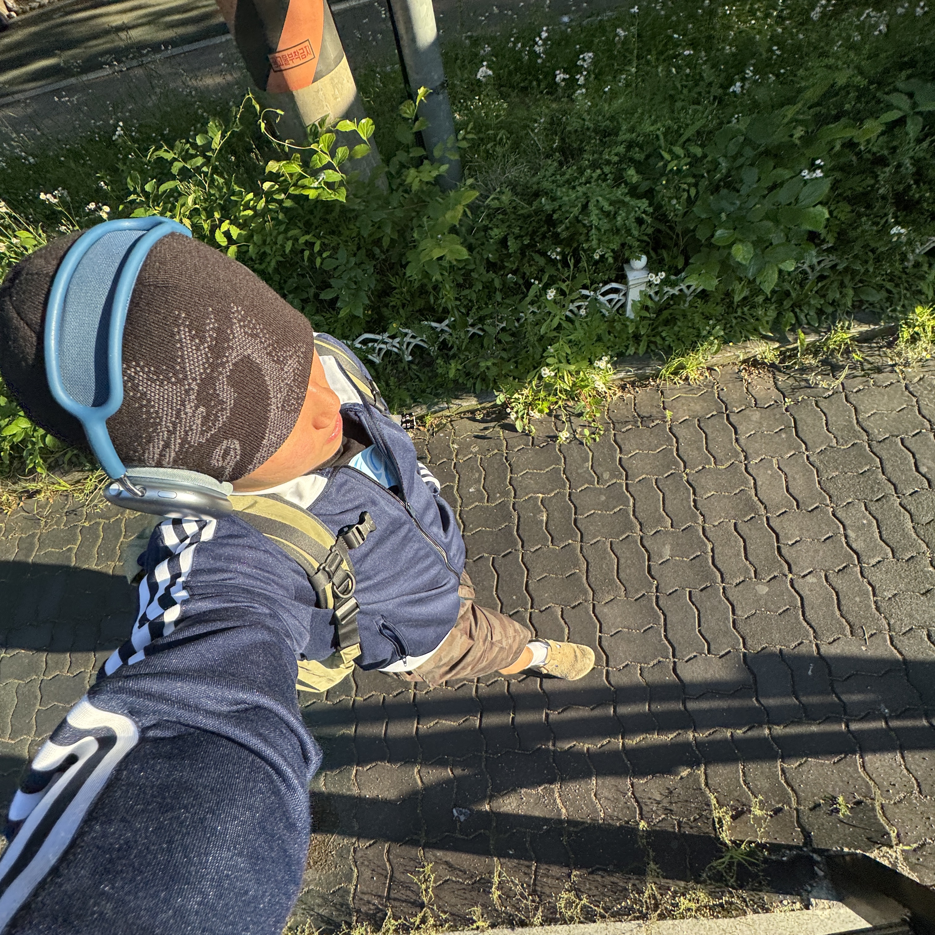 Birkenstock Boston Soft Footbed Taupe - Regular, Sansan Gear Logo Beanie Black - 23FW 착용 스타일