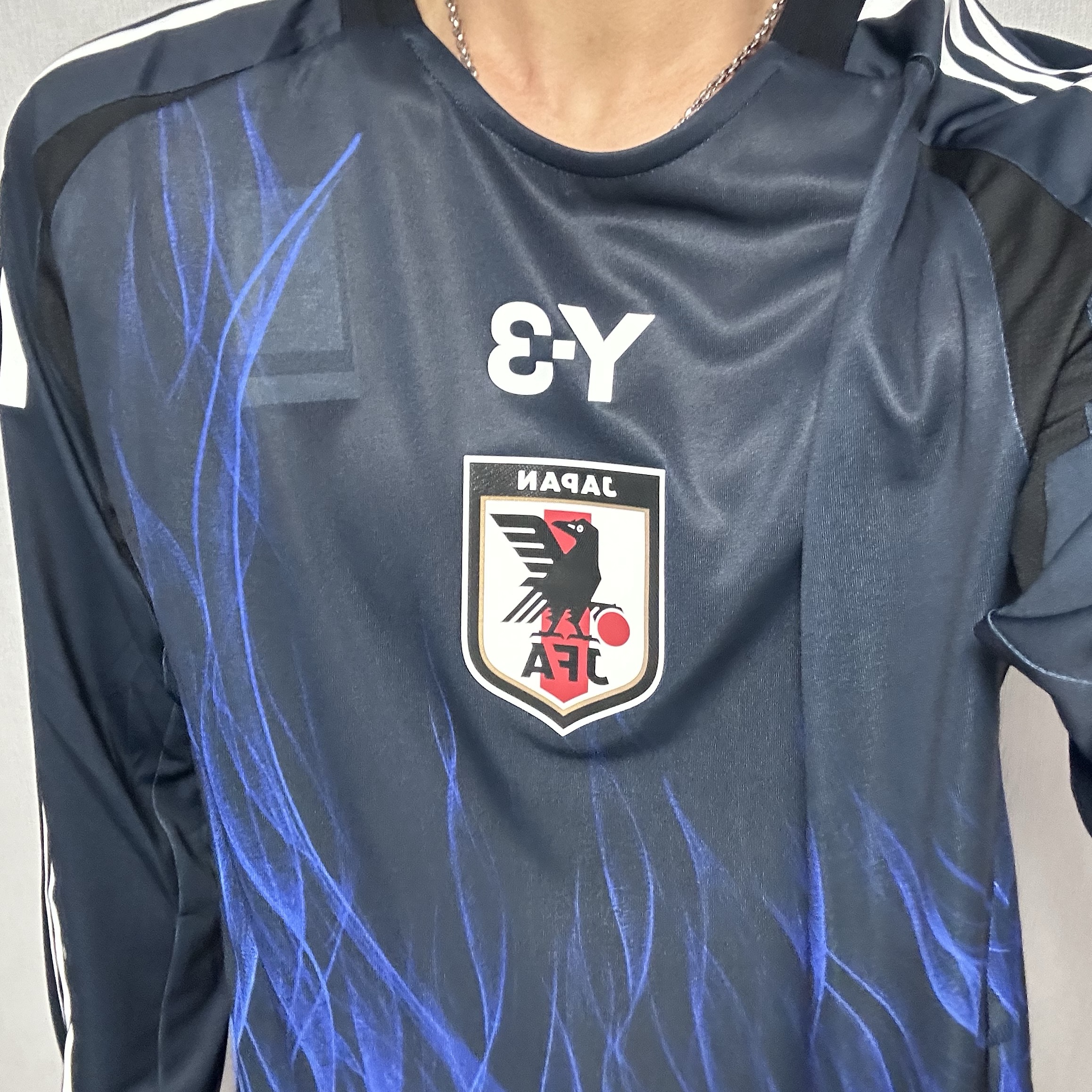 Y-3 Japan 2024 Home Replica Jersey Legend Ink - KR Sizing, Y-3 Japan 2024 Home Replica Jersey Legend Ink - US Sizing 착용 스타일 - 2